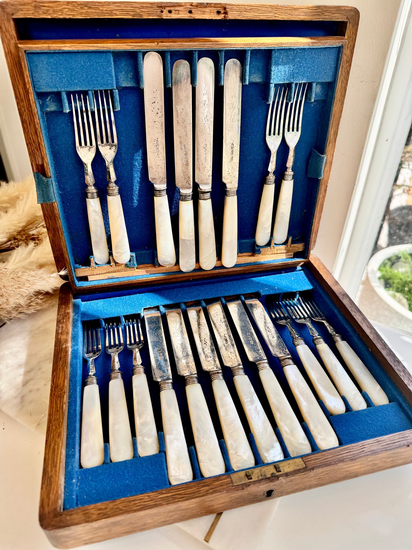 Antique Mappin & Webb Cutlery Set – Mother of Pearl Handles – c.1900s – Oak Case