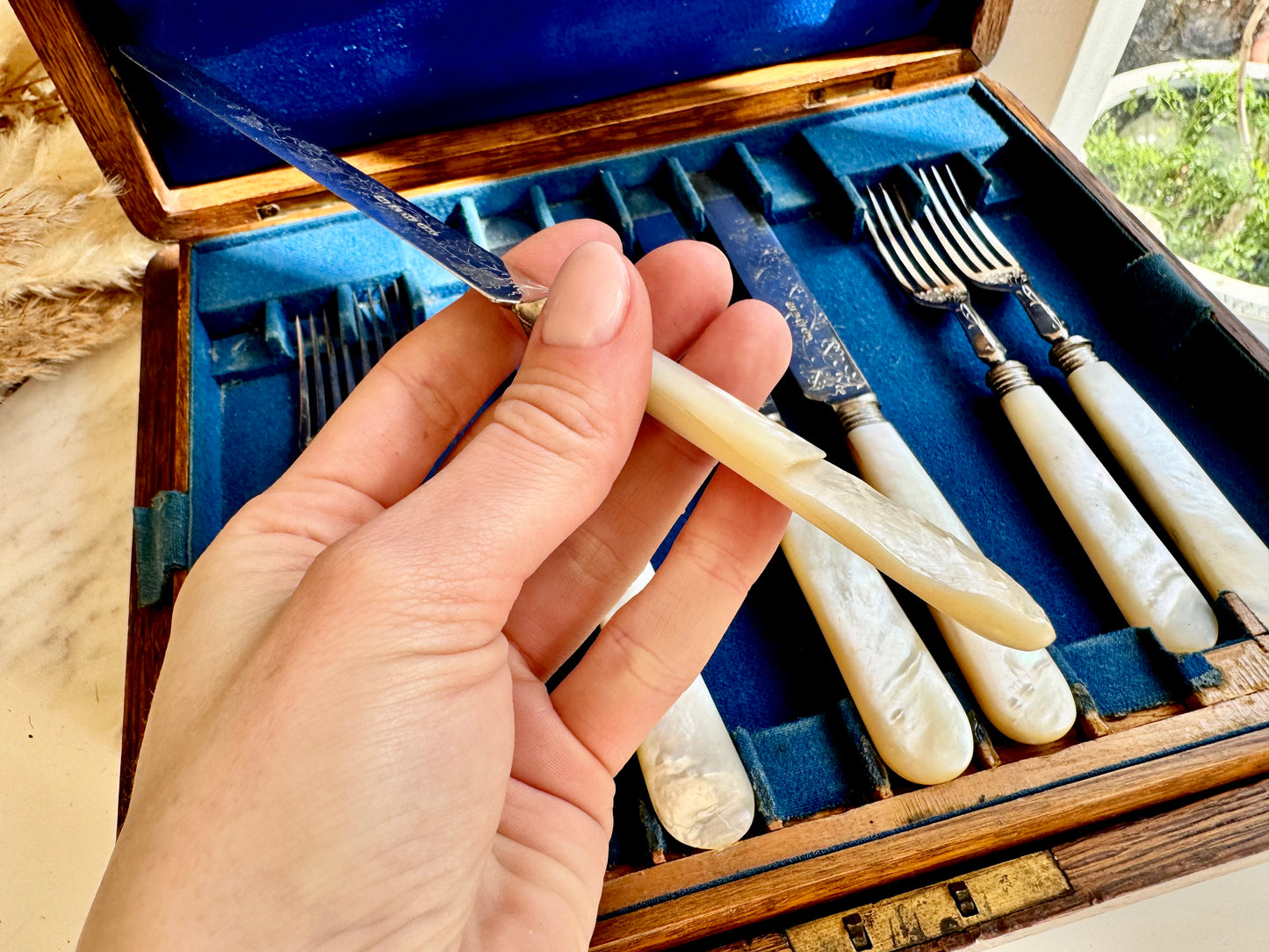 Antique Mappin & Webb Cutlery Set – Mother of Pearl Handles – c.1900s – Oak Case