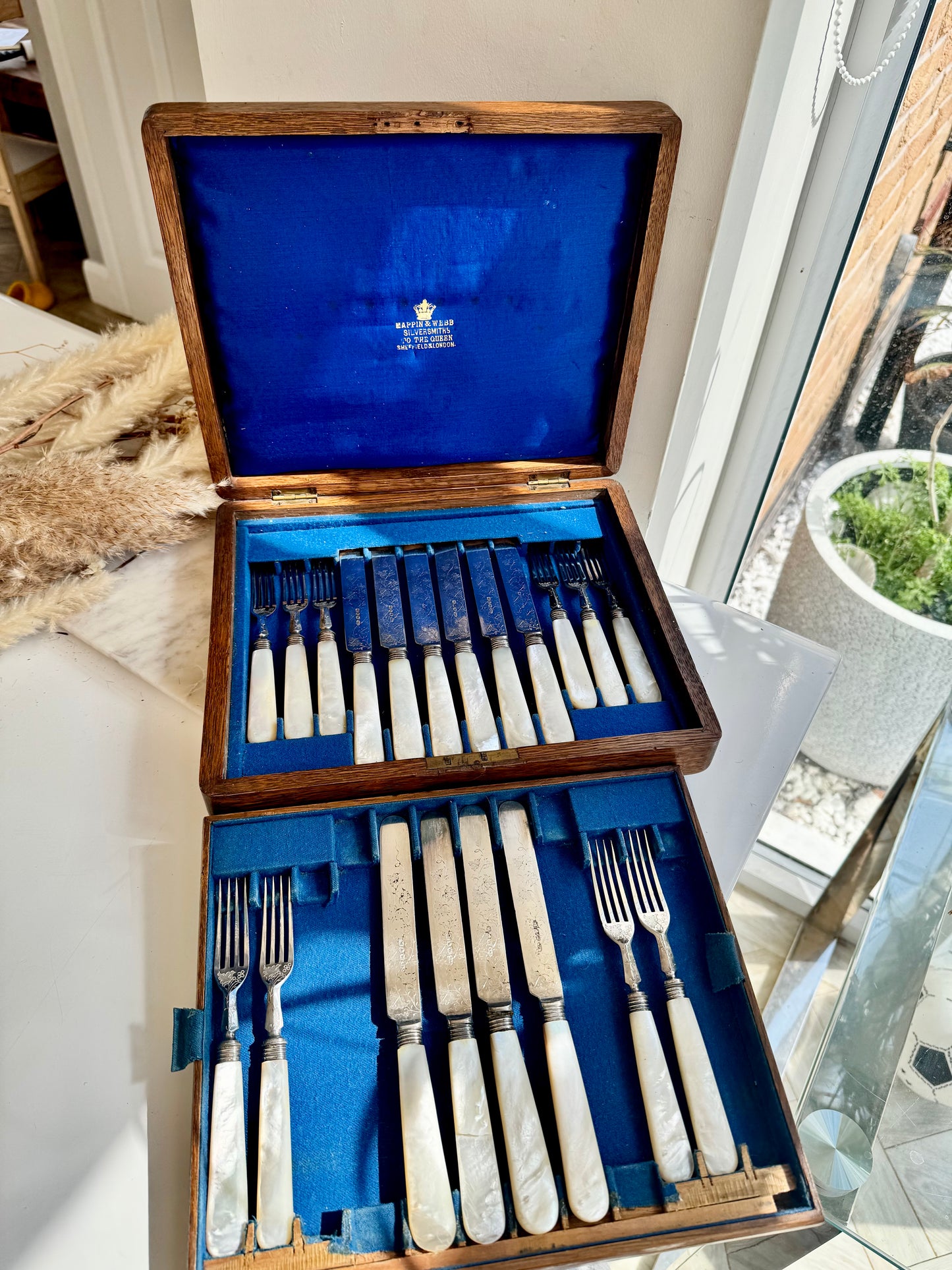 Antique Mappin & Webb Cutlery Set – Mother of Pearl Handles – c.1900s – Oak Case