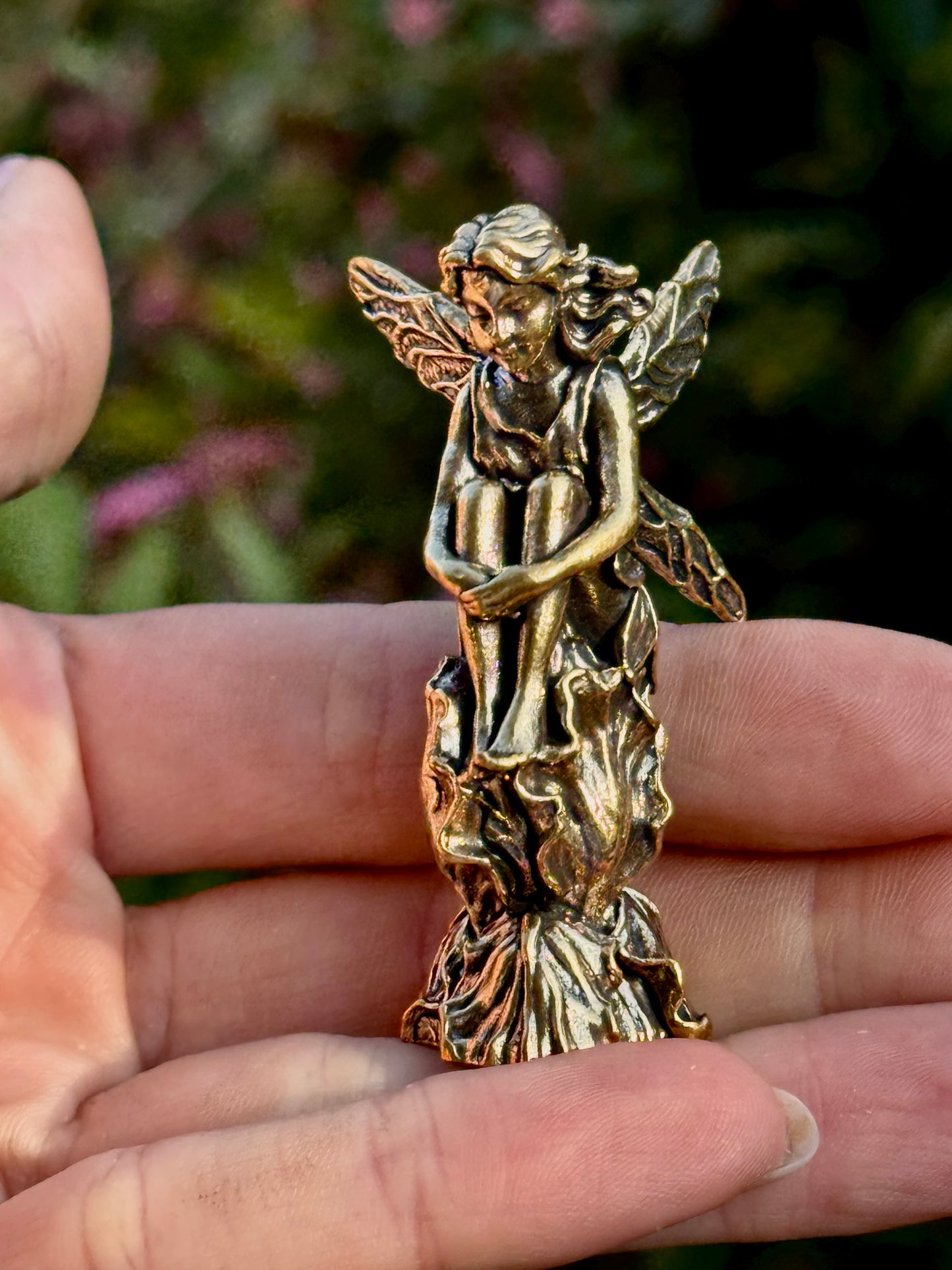 Brass Pixie Figurine in Leaf Dress – Seated Forest Fairy with Wings