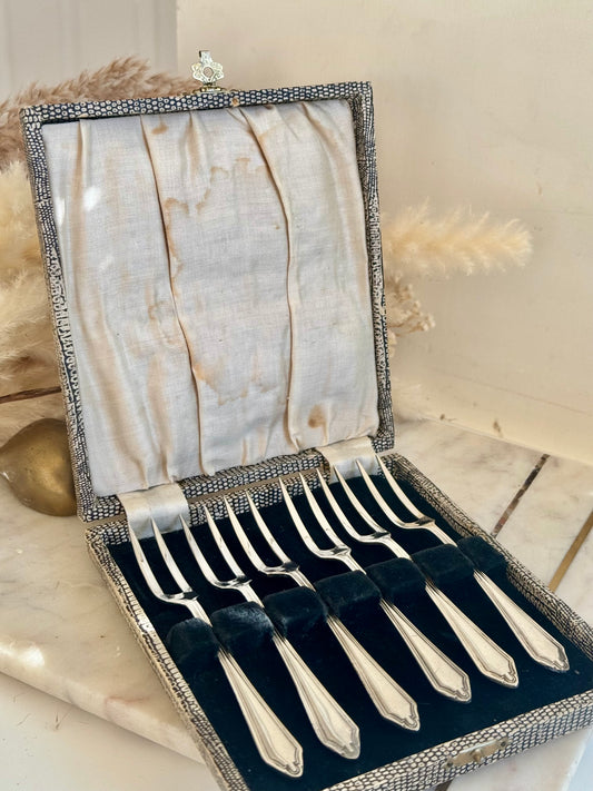 Set of Six Vintage Silver Plated Dessert Forks in Original Box – Art Deco Style