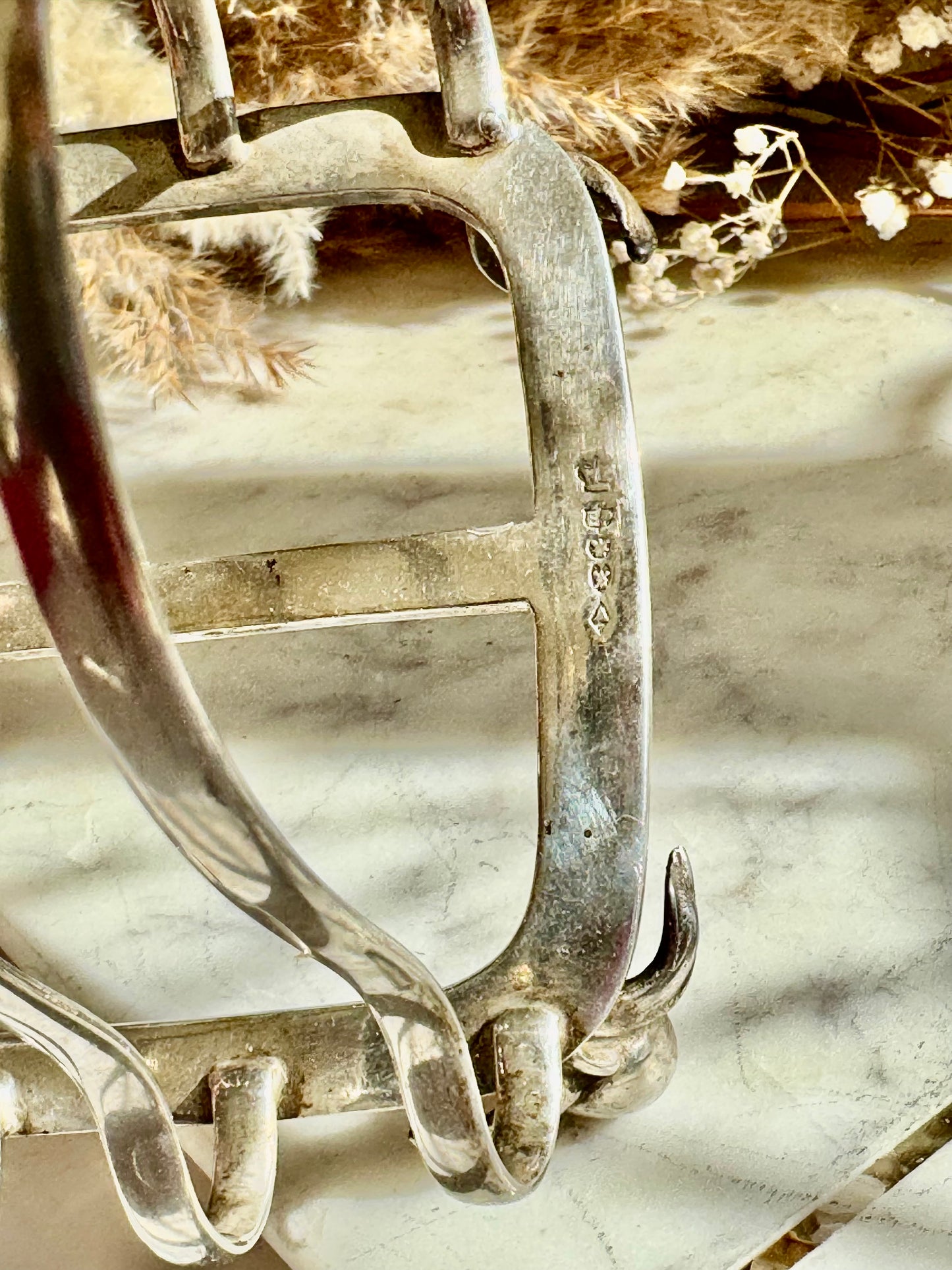 Antique Silver-Plated Toast Rack with Fleur-de-Lis Feet | James Deakin & Sons, Sheffield