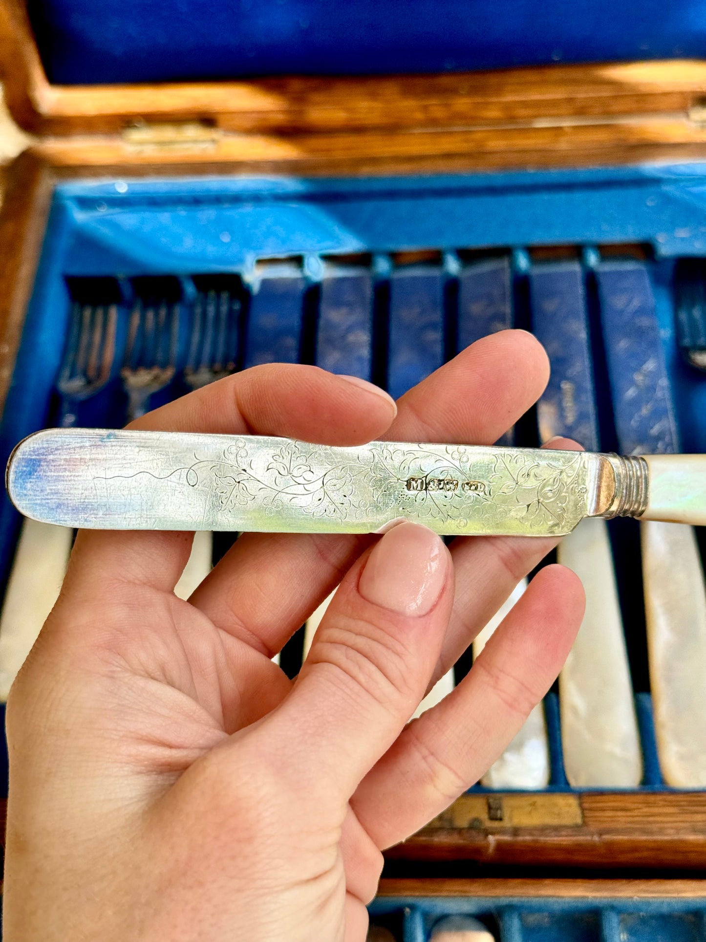 Antique Mappin & Webb Cutlery Set – Mother of Pearl Handles – c.1900s – Oak Case