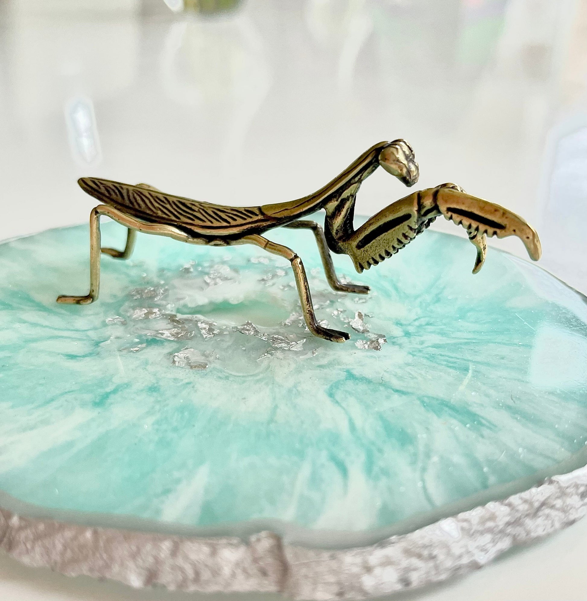Fine Lifelike Solid Brass Praying Mantis Statue, Metal Pen Rest, Japanese Desk Accessory, Christmas gift, Dip Pen Holder