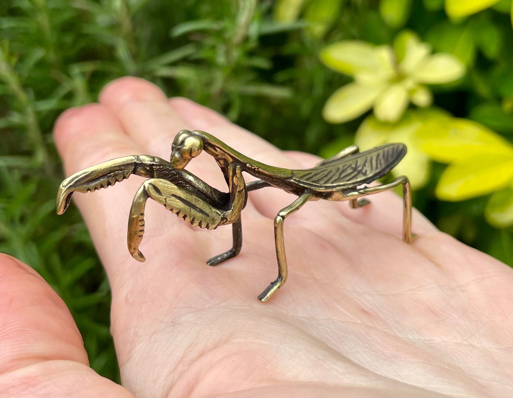 Fine Lifelike Solid Brass Praying Mantis Statue, Metal Pen Rest, Japanese Desk Accessory, Christmas gift, Dip Pen Holder