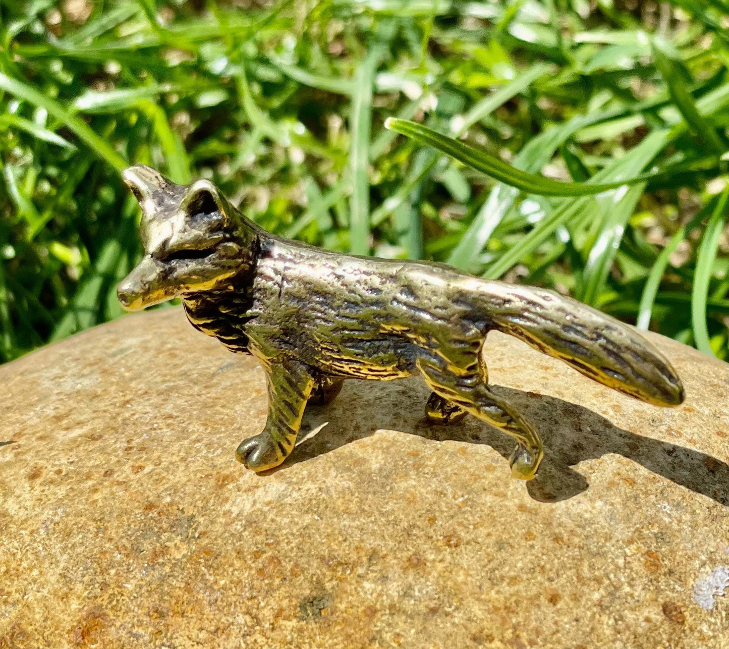 Fine statuette of winter fox, brass fox figurine, fountain pen holder, brush stand, creative little gift