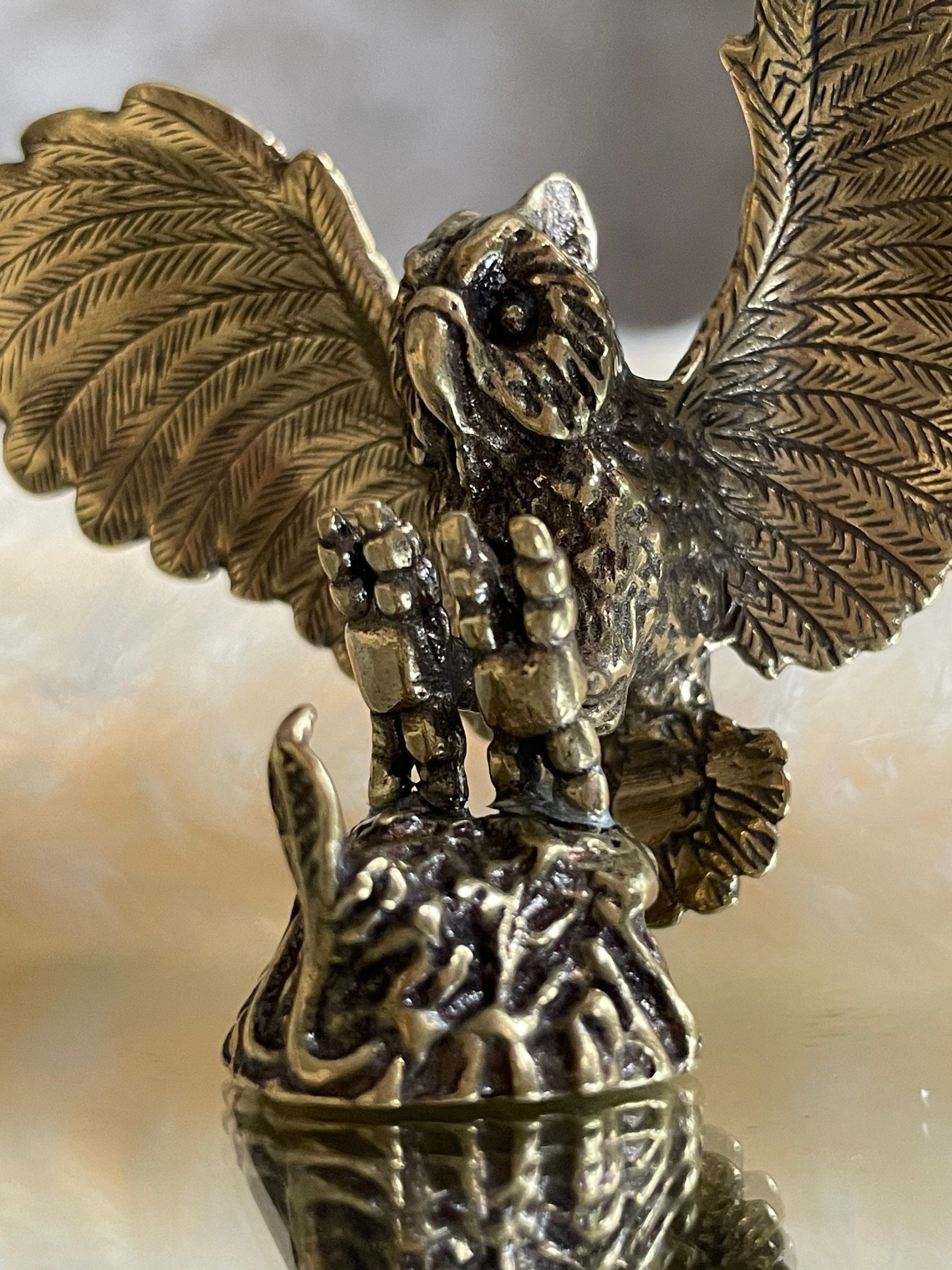 Solid brass Eagle-Owl metal figurine, metal Workmanship, Bubo bubo Figurine, owl Miniatures, Beautiful Desktop Ornament, Paperweight