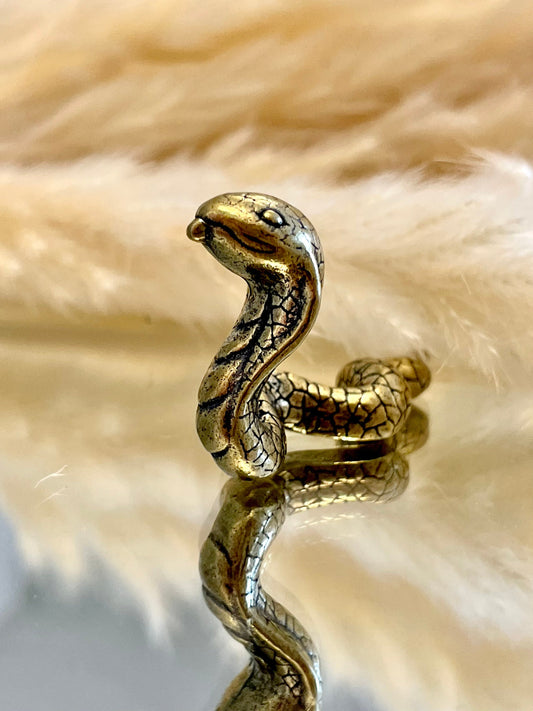 Snake cobra metal figurine, fine lifelike miniature, solid brass desktop ornament, creative gift, gift for snake lovers