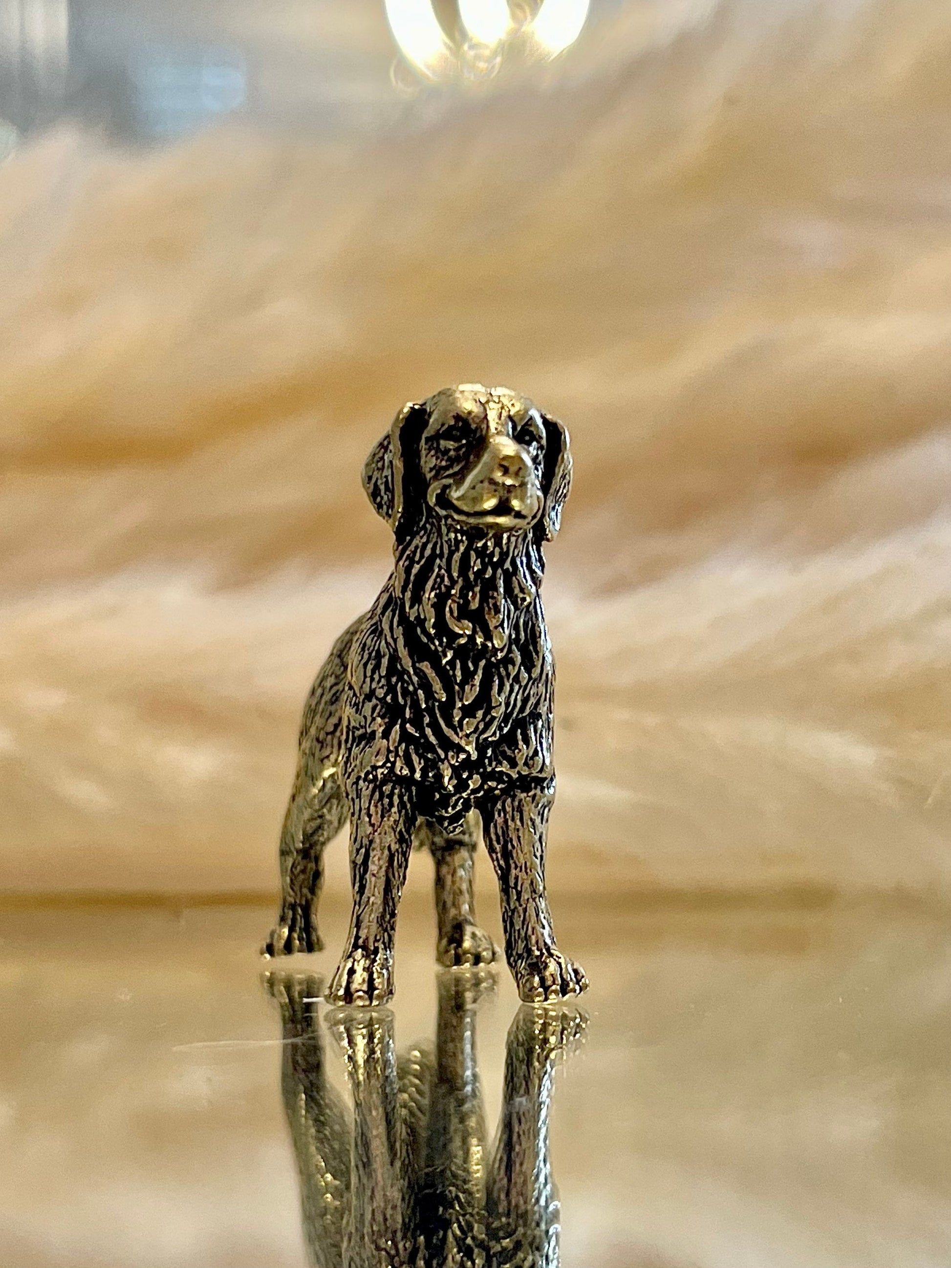 Golden retriever fine workmanship solid brass figurine traditional dog statue