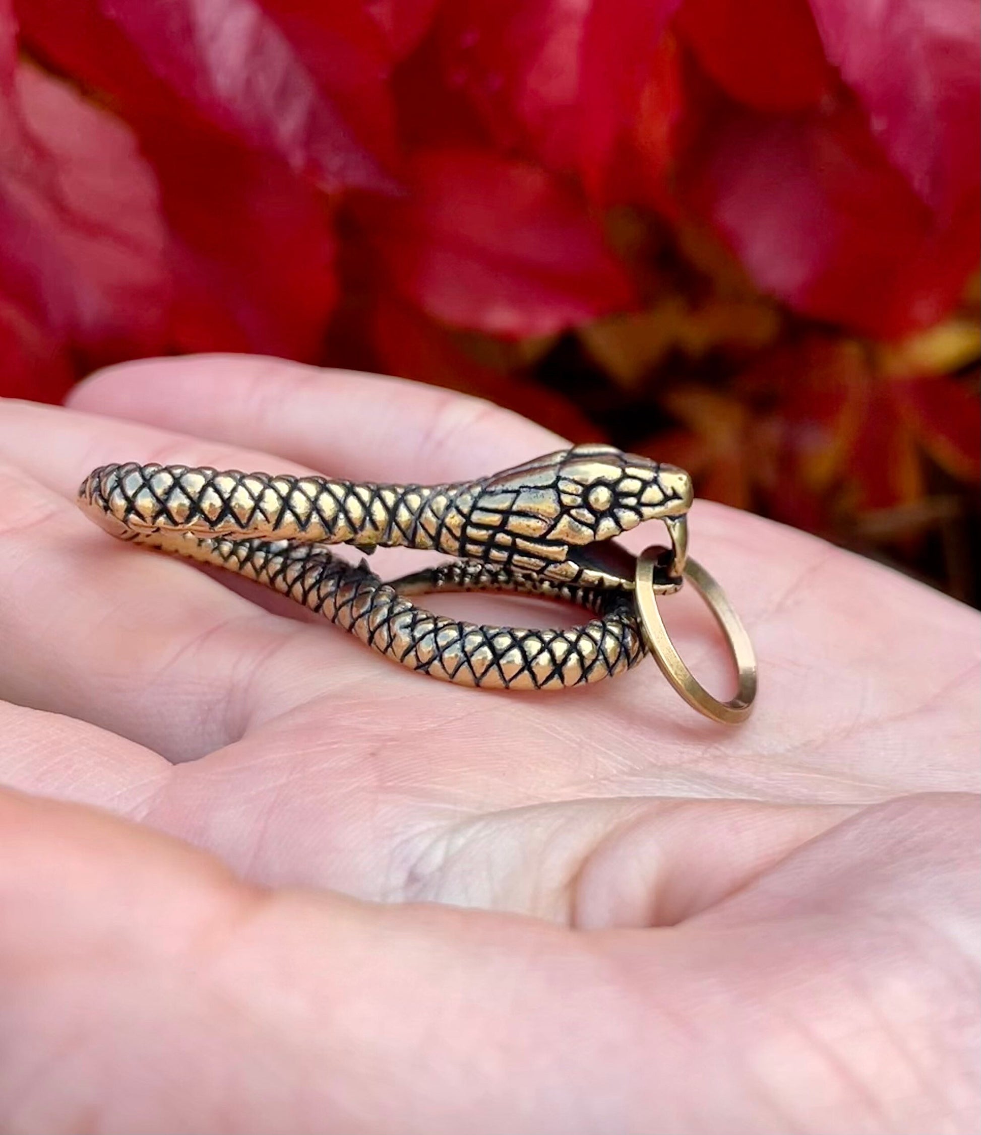 Brass Snake keychain, Fine craftsmanship, Solid brass figurine, Snake infinity sign, Creative gift, unique gift