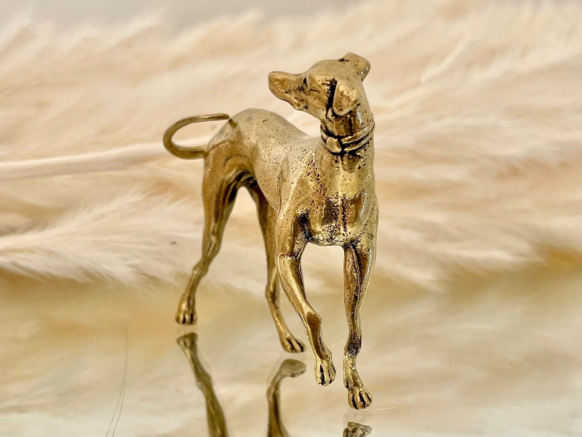 Hound dog figurine, Fine lifelike solid brass statuette, Desktop decoration, whippets dog statuette, traditional style dog, Beautiful gift