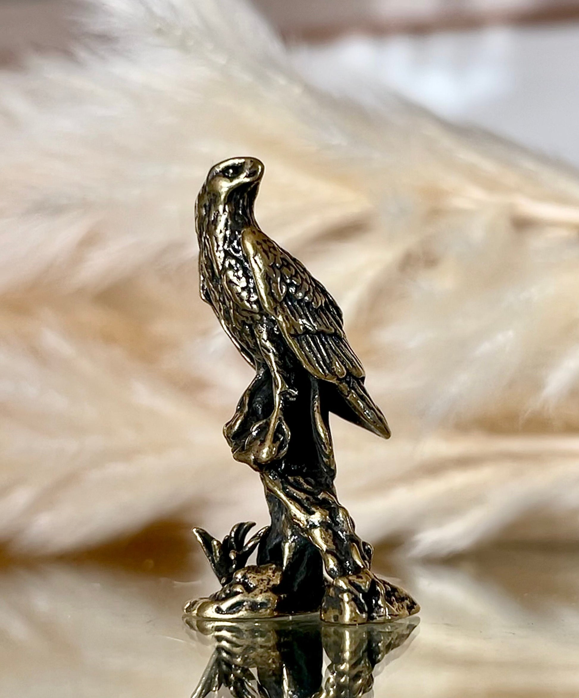 Fine workmanship, Small precise detailed, Tamed Falcon, Solid brass figurine, Lost Wax Casting, Metal Artwork, Creative gift
