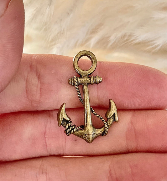 Brass Anchor Pendant, 2 pack, creative nautical brass figurine, anchor keychain, cool little gift, gift for sailor, old ship anchor