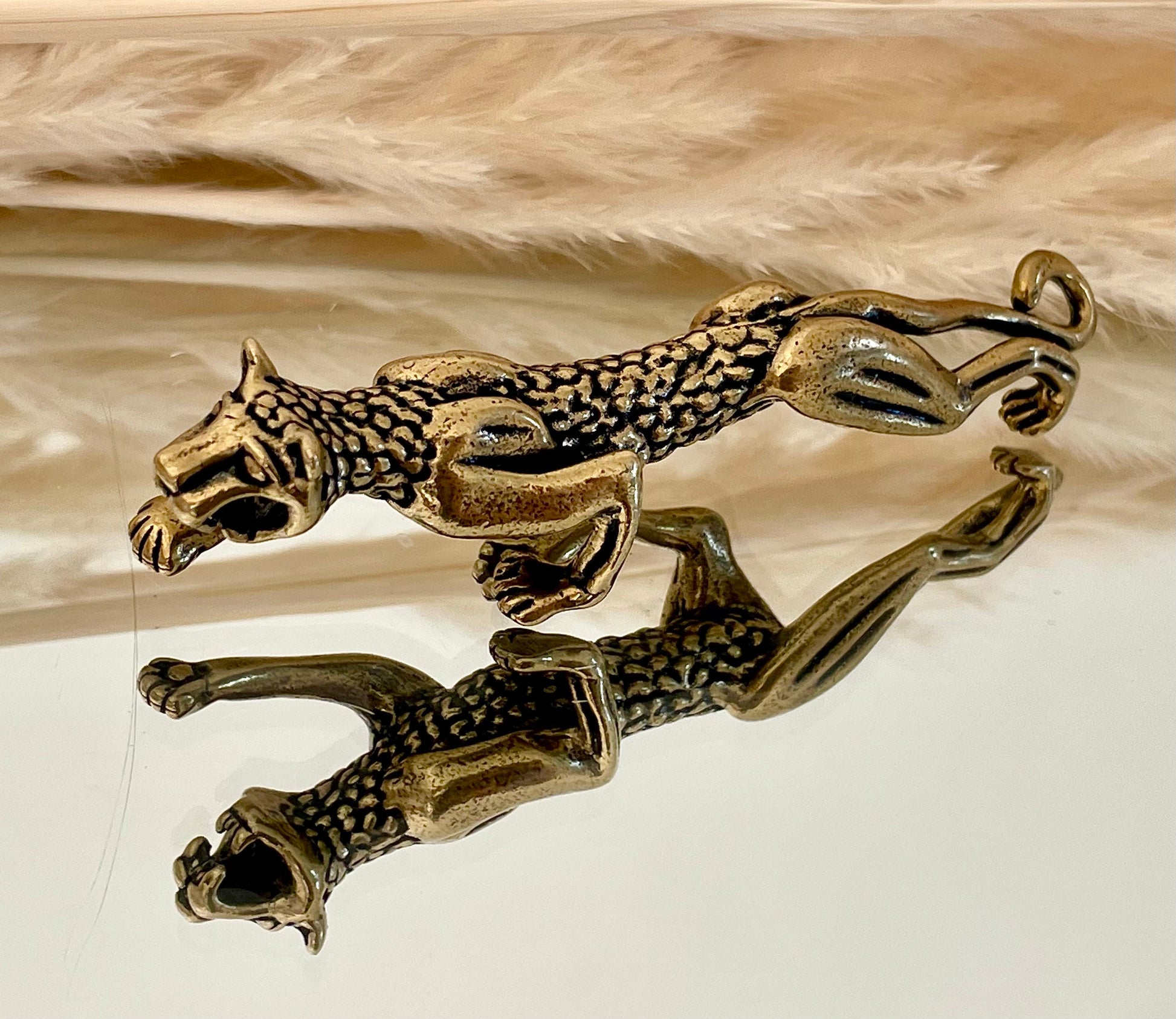 Fine solid brass ornament, Crouching leopard FIGURINE, Fountain pen rest, brush holder, beautiful gift,