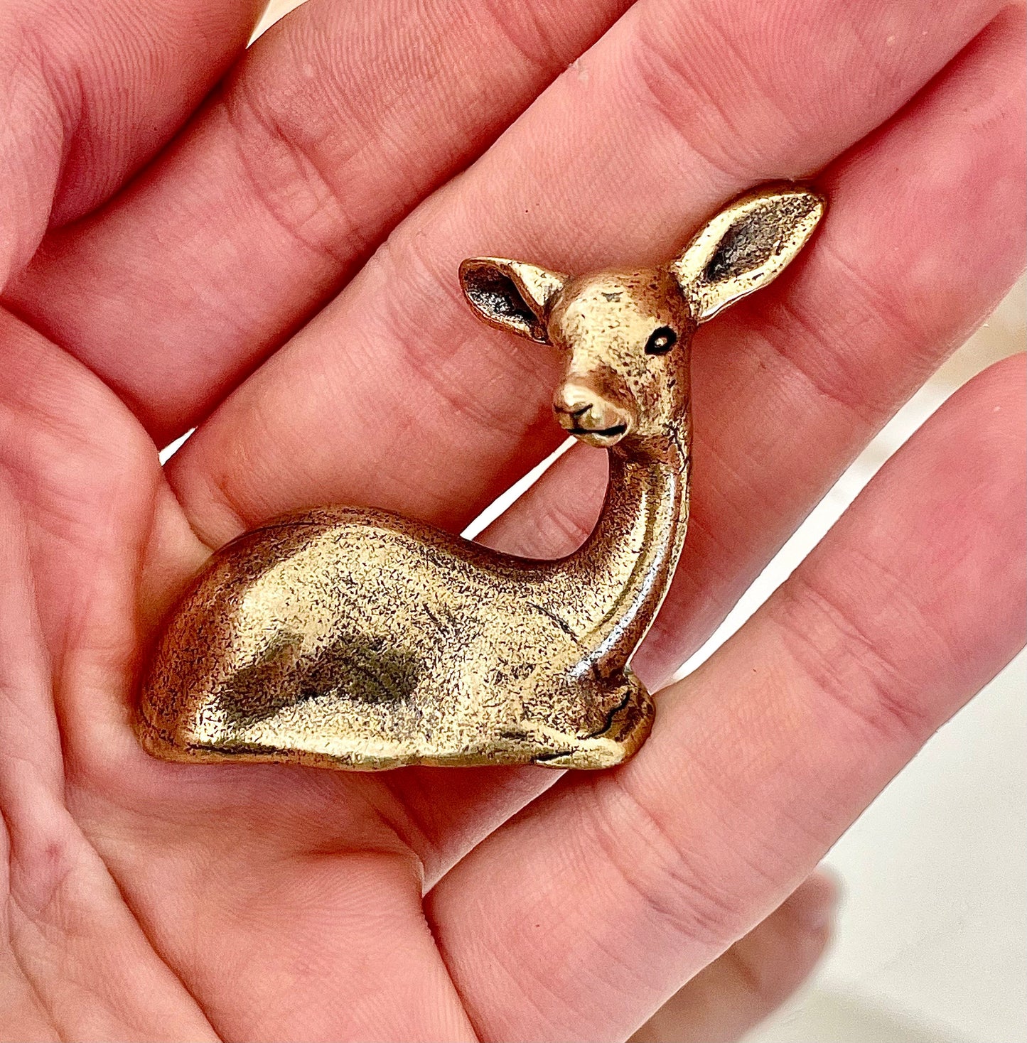 Elegant deer Statuette, Fine solid brass statuette, Fawn Bambi figurine, Fountain pen rest, Brush holder, Gift for her, Christmas gift