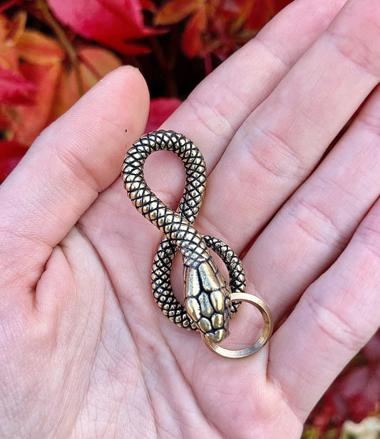 Brass Snake keychain, Fine craftsmanship, Solid brass figurine, Snake infinity sign, Creative gift, unique gift