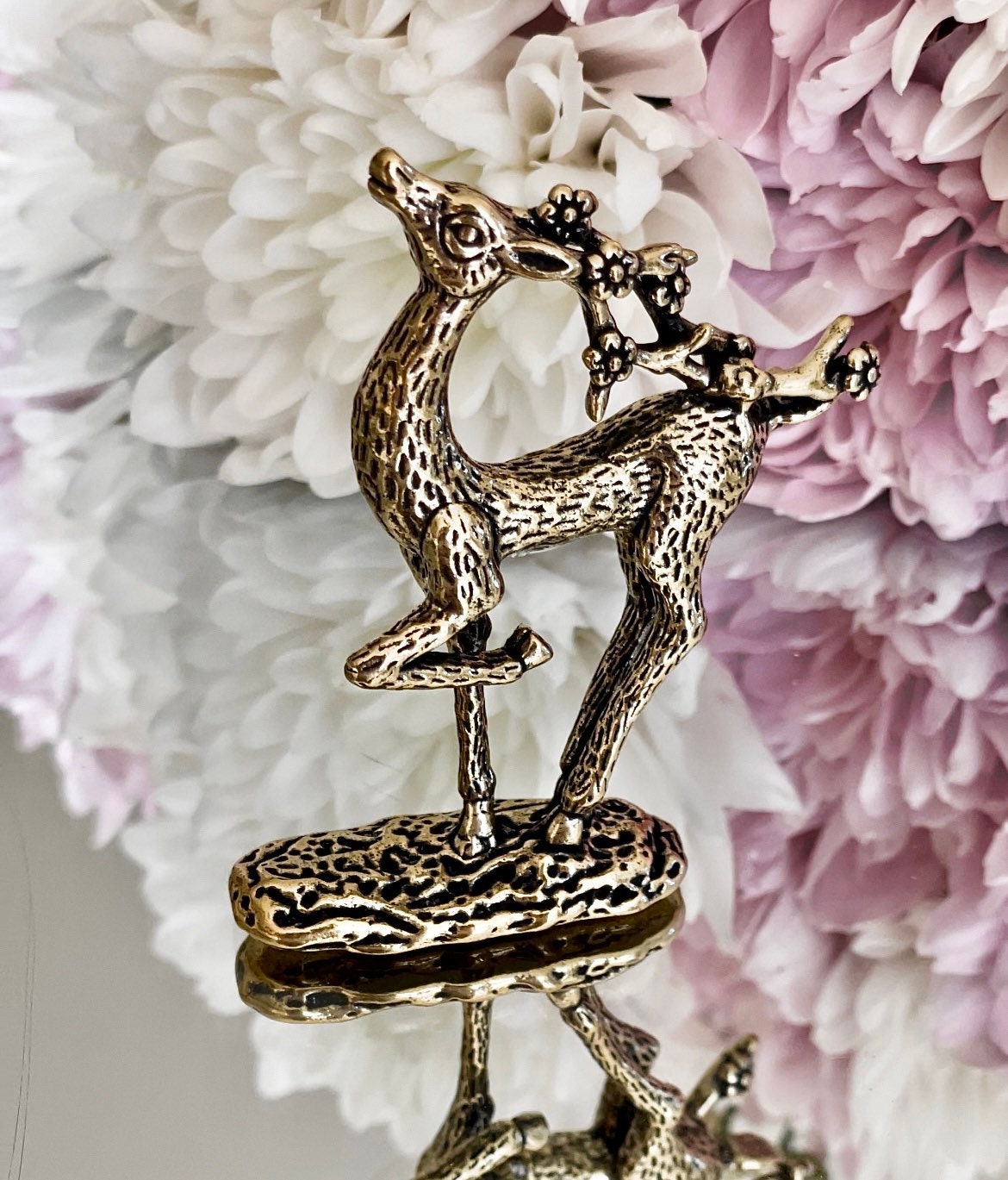 Solid brass figurine, Blooming deer, Graceful figurine, lost wax casting, Craftmanship, Reindeer Figurine, Collecting decor, Beautiful gift