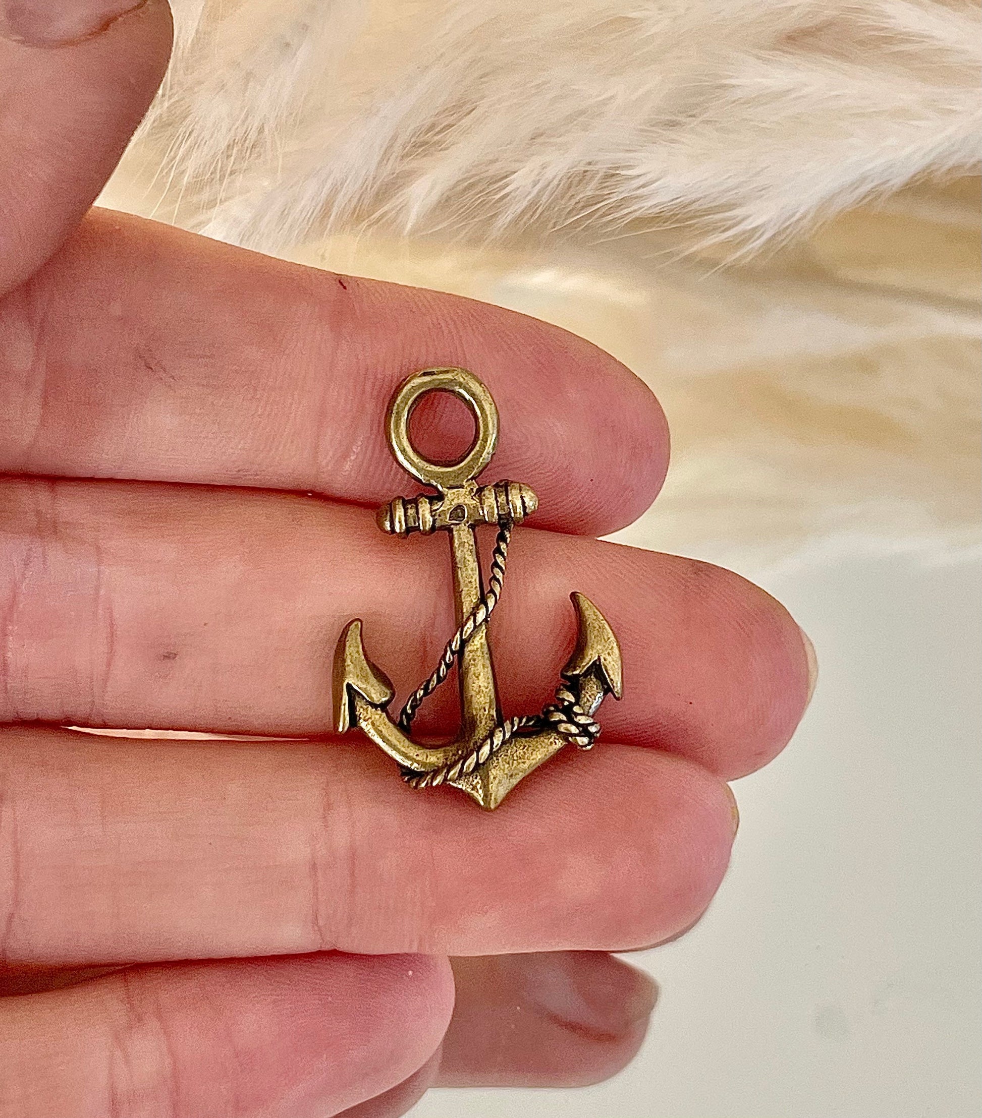 Brass Anchor Pendant, 2 pack, creative nautical brass figurine, anchor keychain, cool little gift, gift for sailor, old ship anchor