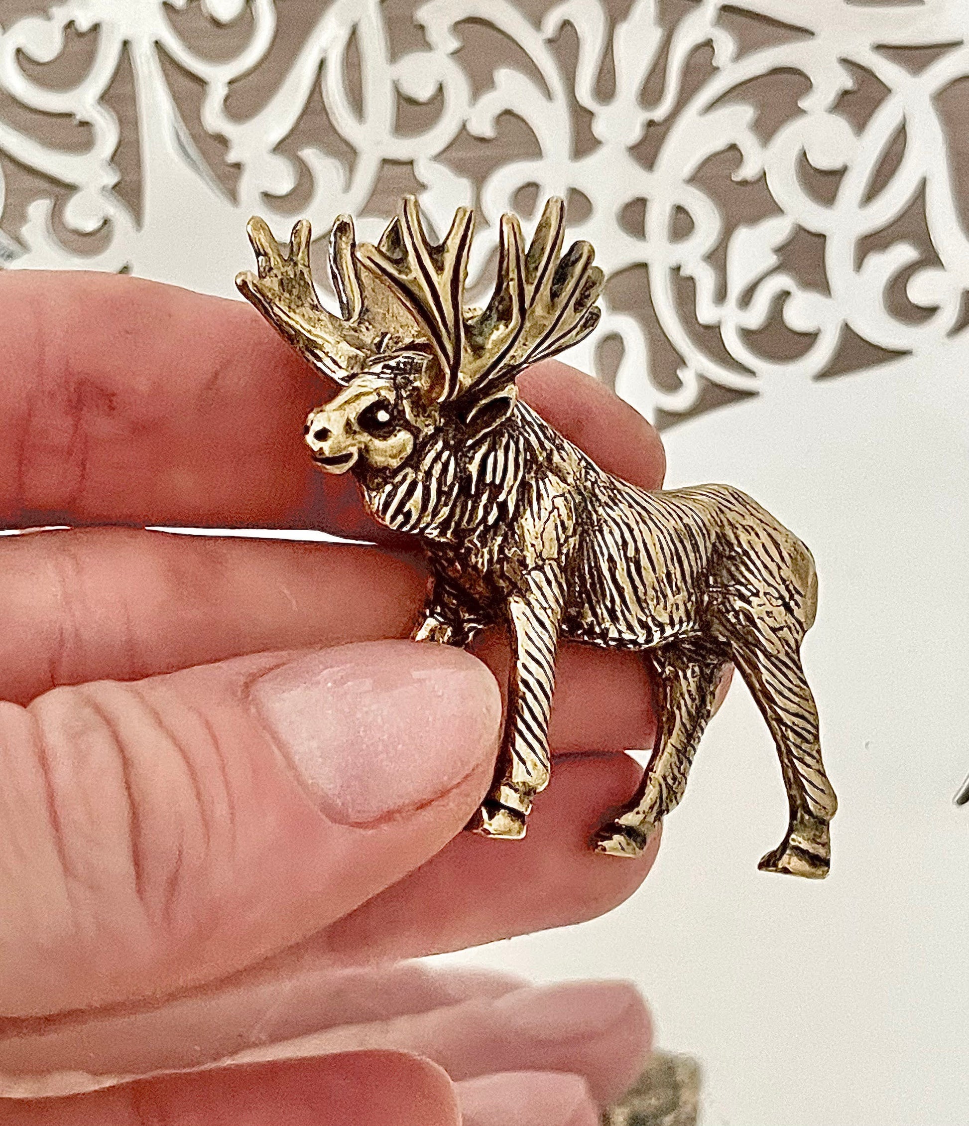 Lifelike Detailed Solid Brass Elk FigurinesMoose Statue, Tabeltop Accessorise, Desktop Decorations, Brass figurines