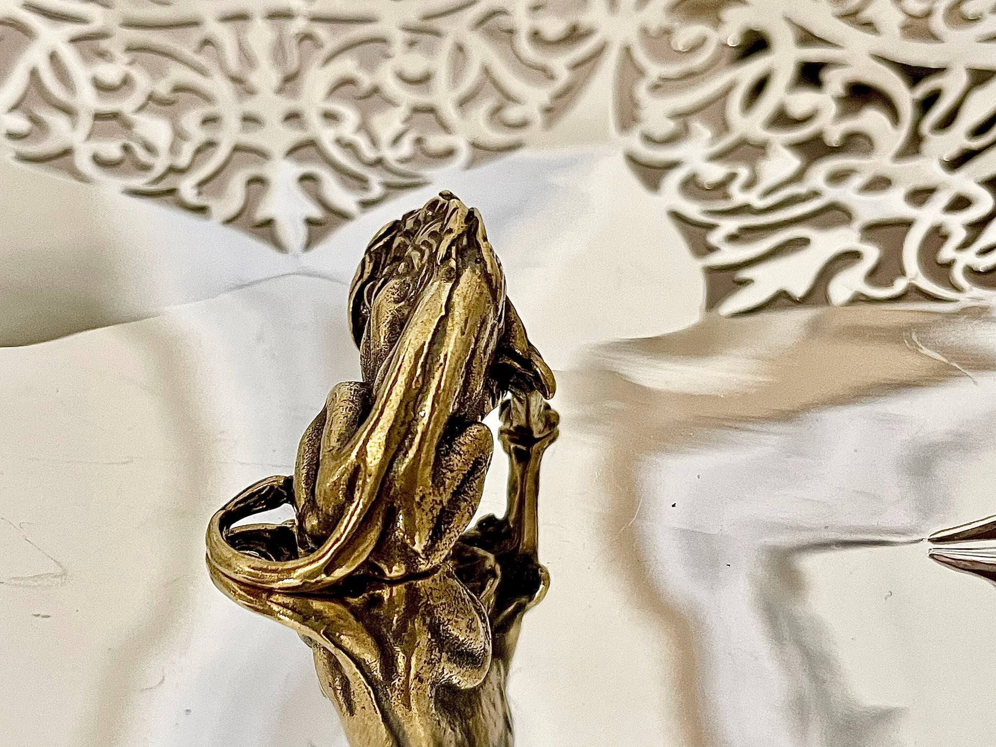 Roaring lion figurine, Lost wax casting, Solid Brass Greaving Lion Statue, home decoration, collectible brass figurine