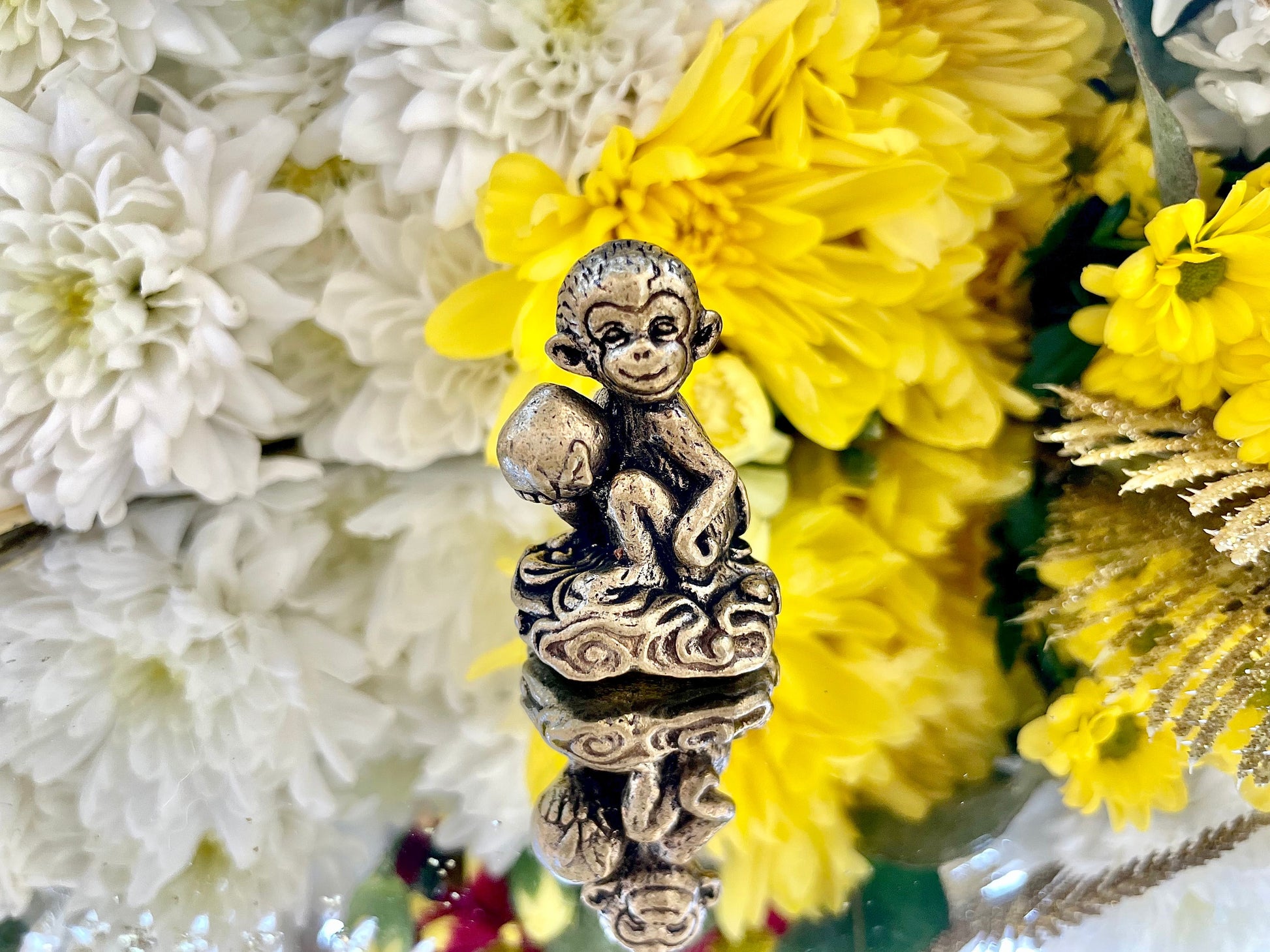 Cheeky Monkey with a peach, macaque figures, Metal Monkey Figurine, Tabletop decoration, Monkey Sitting Peach miniature