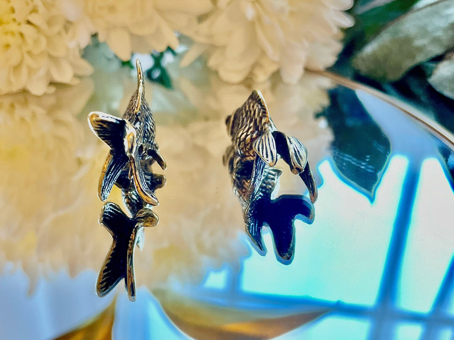 Mini Brass Fish ornament, Aquarium Statue, Sea Figurine, Tiny Animal, Golden fish Miniature , Metal Art Desk Accessories, Paperweight
