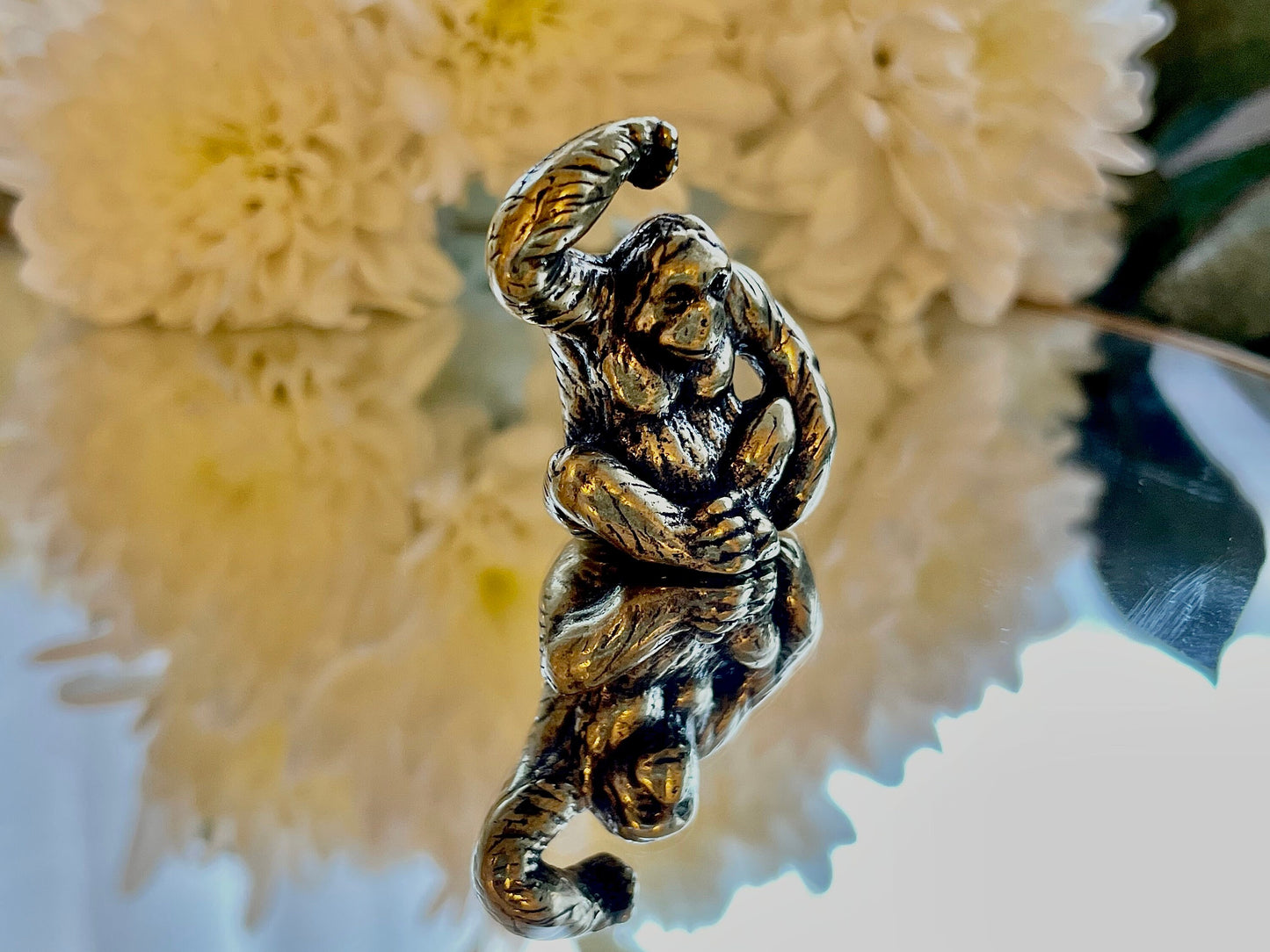 Solid Brass Orang-utan Mini Figurine, Animal display, baby orangutan Decoration, Desktop ornament