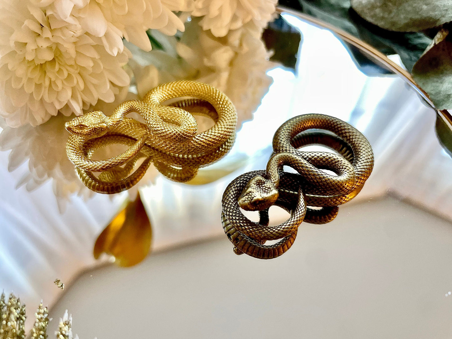 Solid Brass Snake, Fine details snakes, Solid brass figurine, Snake infinity sign, Creative gift, Beautiful Golden snakes