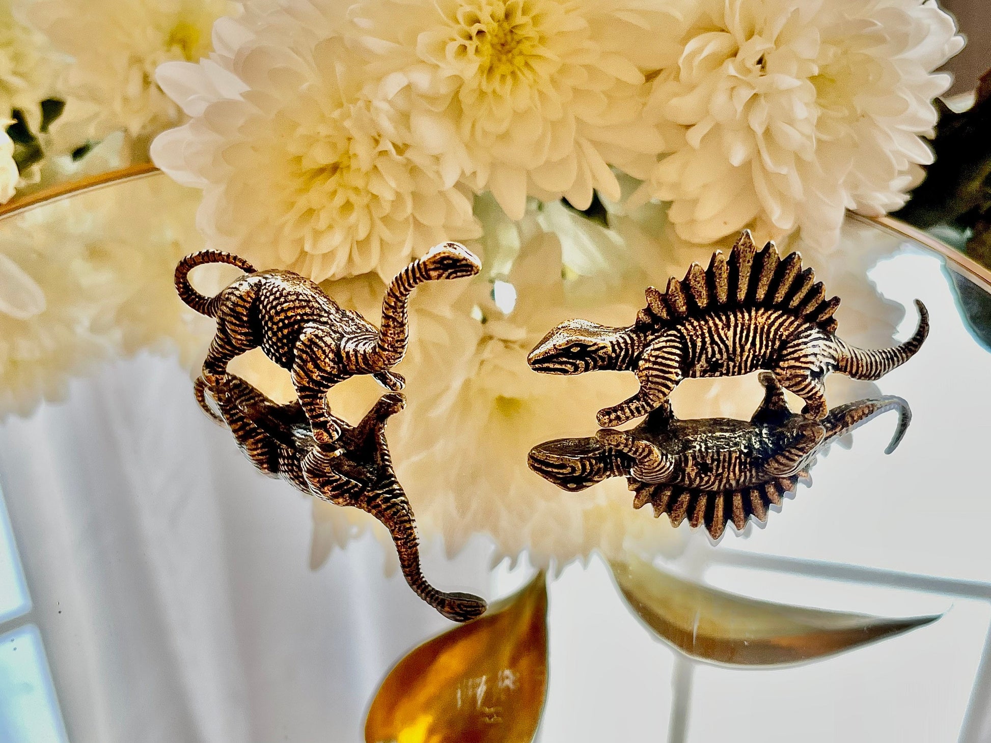 Dinosaurs solid brass figurine, dino miniature, Jurassic World dinosaur, carnivorous dinosaur, Realistic Dinosaur Figure, collectible