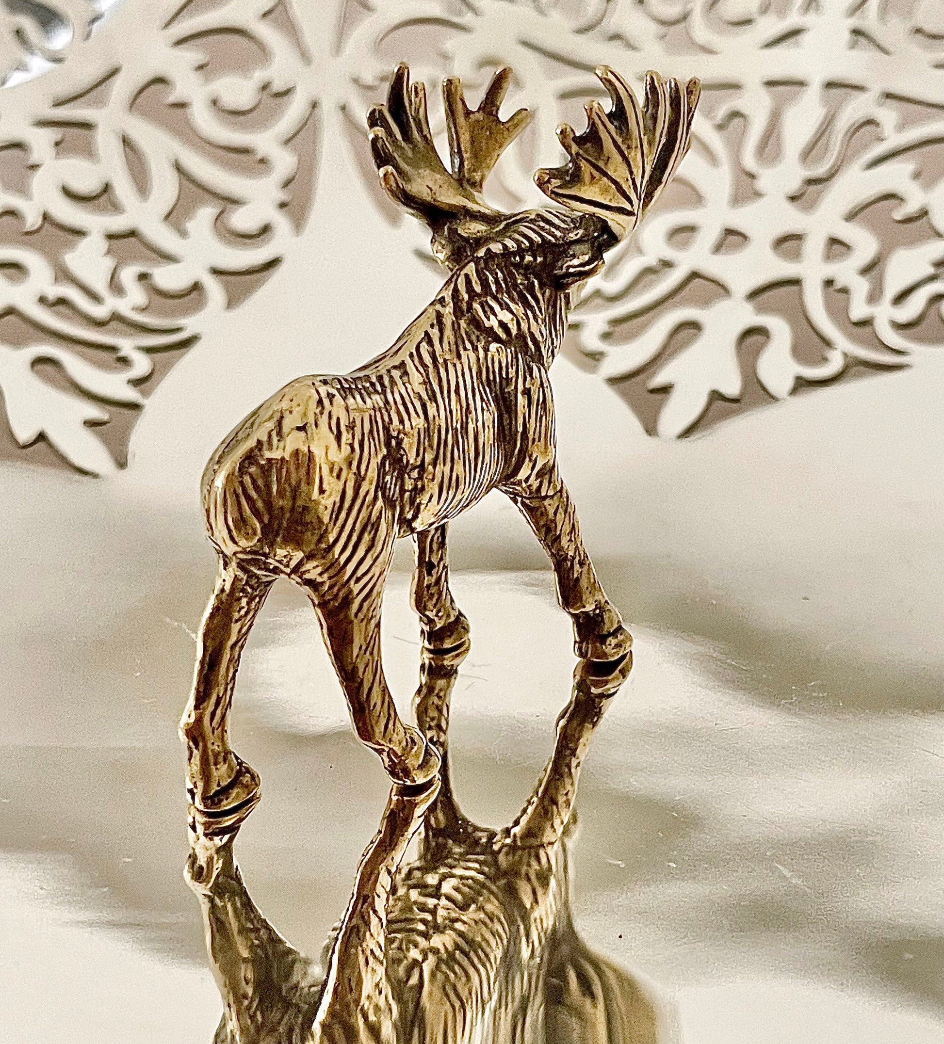 Lifelike Detailed Solid Brass Elk FigurinesMoose Statue, Tabeltop Accessorise, Desktop Decorations, Brass figurines