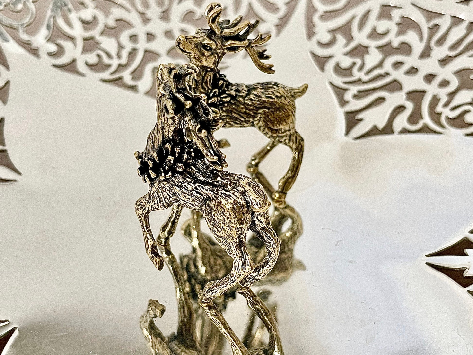 Pair of Reindeers statue, Metal deer ornament, Fine lifelike solid brass, Festival reindeer, reindeer statue, Christmas gift