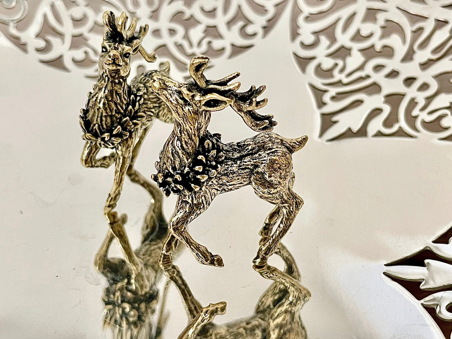 Pair of Reindeers statue, Metal deer ornament, Fine lifelike solid brass, Festival reindeer, reindeer statue, Christmas gift