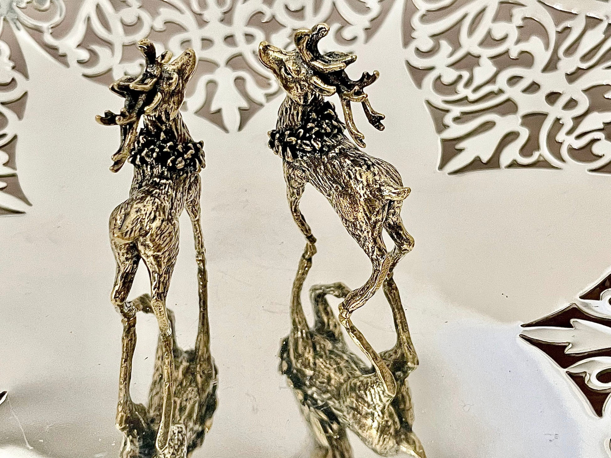 Pair of Reindeers statue, Metal deer ornament, Fine lifelike solid brass, Festival reindeer, reindeer statue, Christmas gift