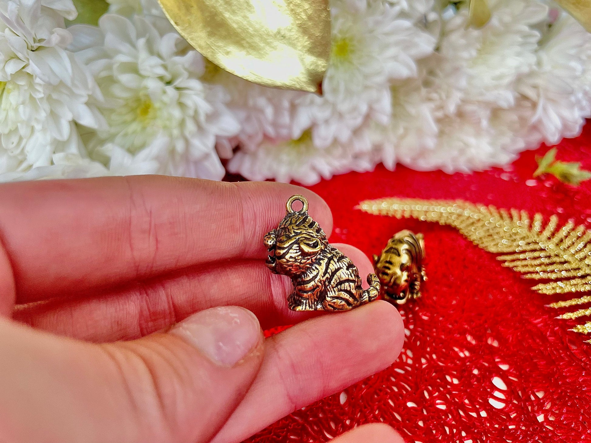 Cute little tiger tiny figurine, Brass Tiger Keyring, Tiger Keychain pedant, Roaring tiger cub pendant, Car Key Chains
