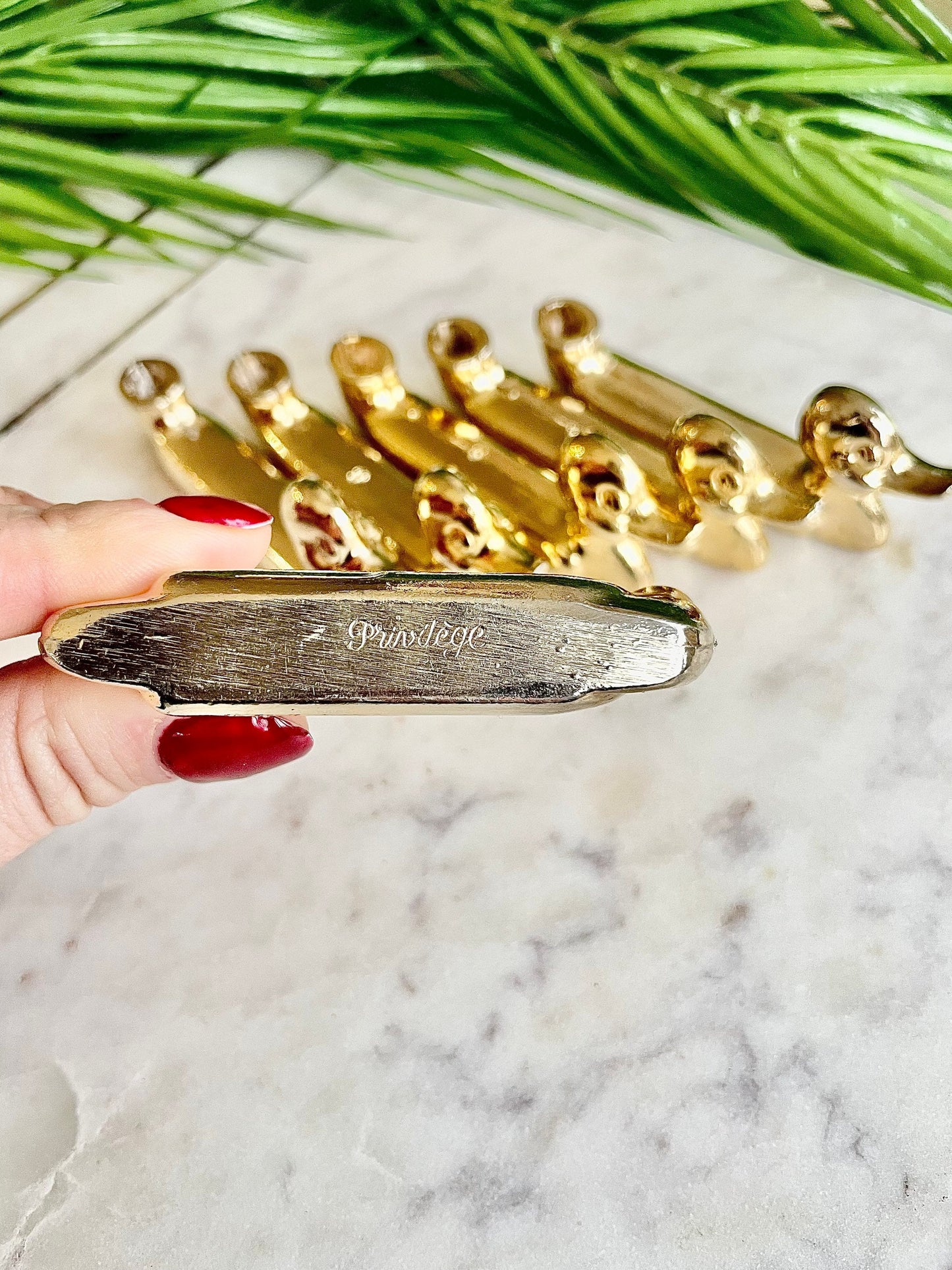 Vintage Set of 6 Privilege knife rests card holders, Ducks French Knife layers, Golden color cutlery rests, Mid Century deco, duckers knife
