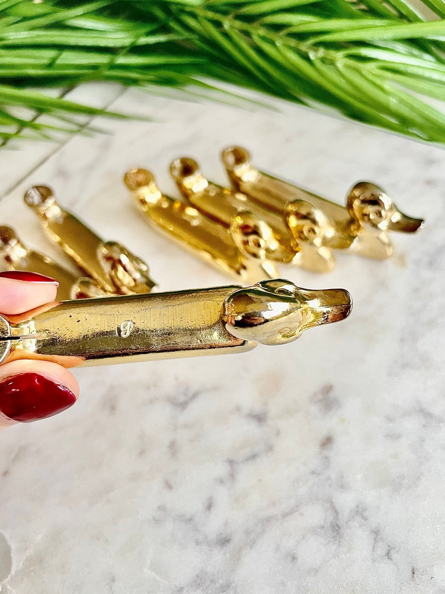 Vintage Set of 6 Privilege knife rests card holders, Ducks French Knife layers, Golden color cutlery rests, Mid Century deco, duckers knife
