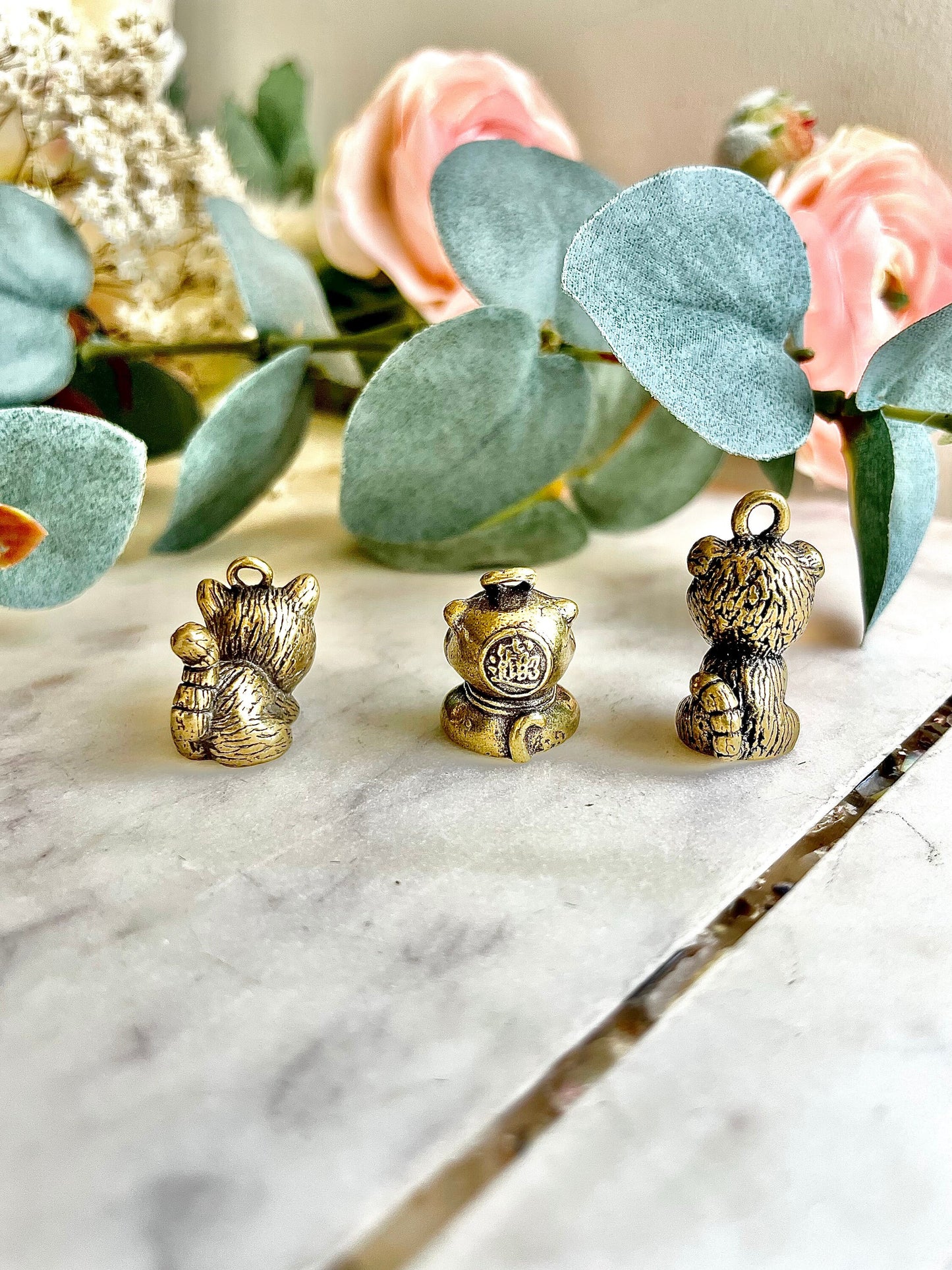 Solid brass cat pendant, cute key chain pendant, brass Casting Animal Figurine, Metal cat jewellery, little kitten charm, cat