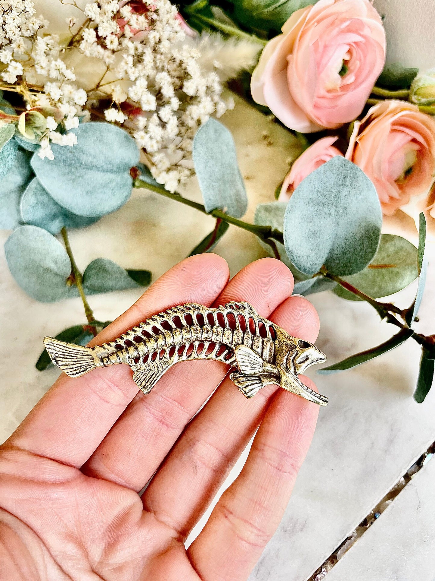 Solid brass Fishbone figurine, Crater Beads, Fish skeleton Keyring, Hanging Trinkets, Creative Zipper, Brass Fish Bone, Paracord Bead