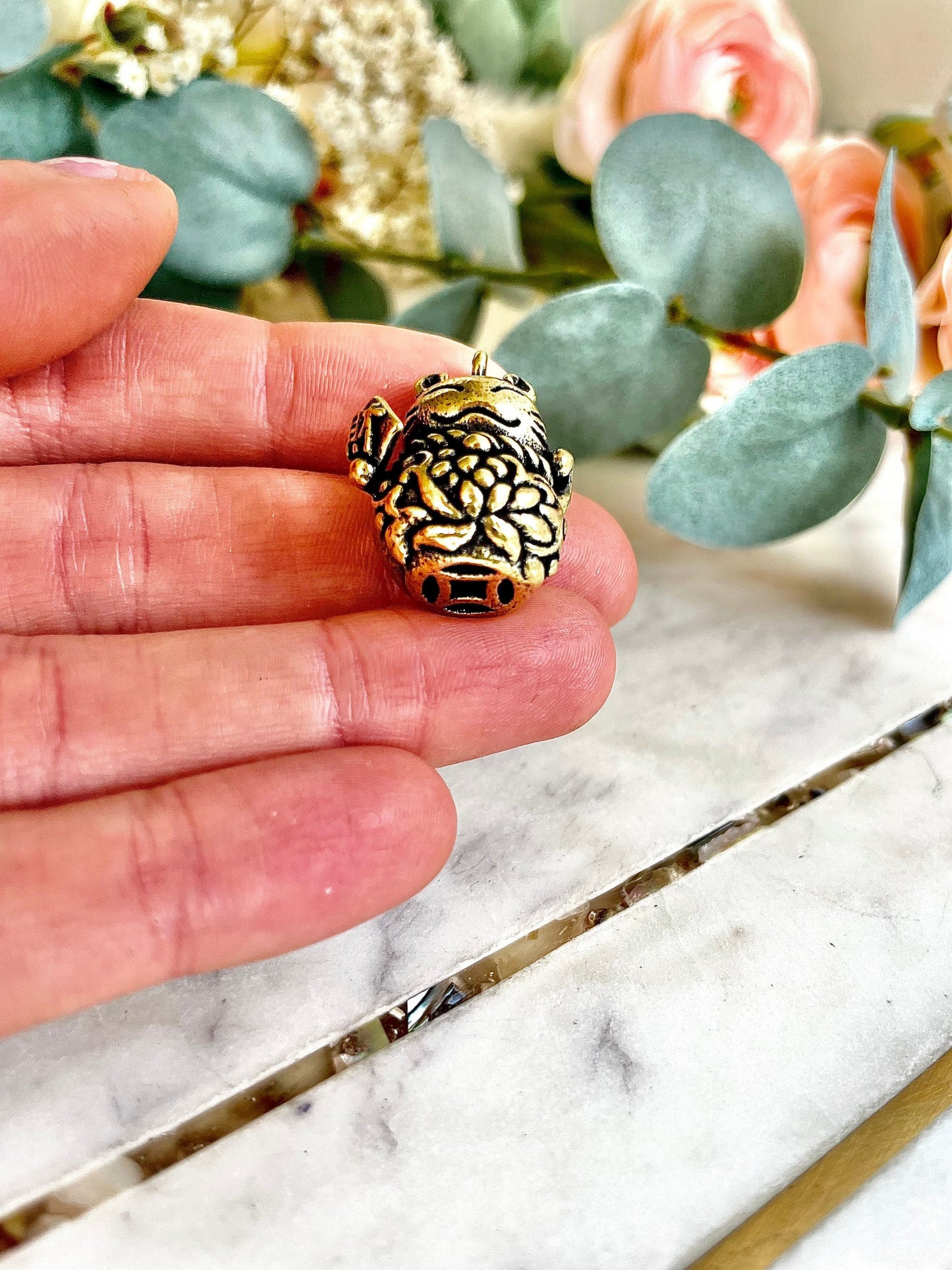 Japanese maneki neko, brass fortune kitten cat pendant, solid fine brass fortune kitten, cat figurine, pendant mascot, fortune cat keychain