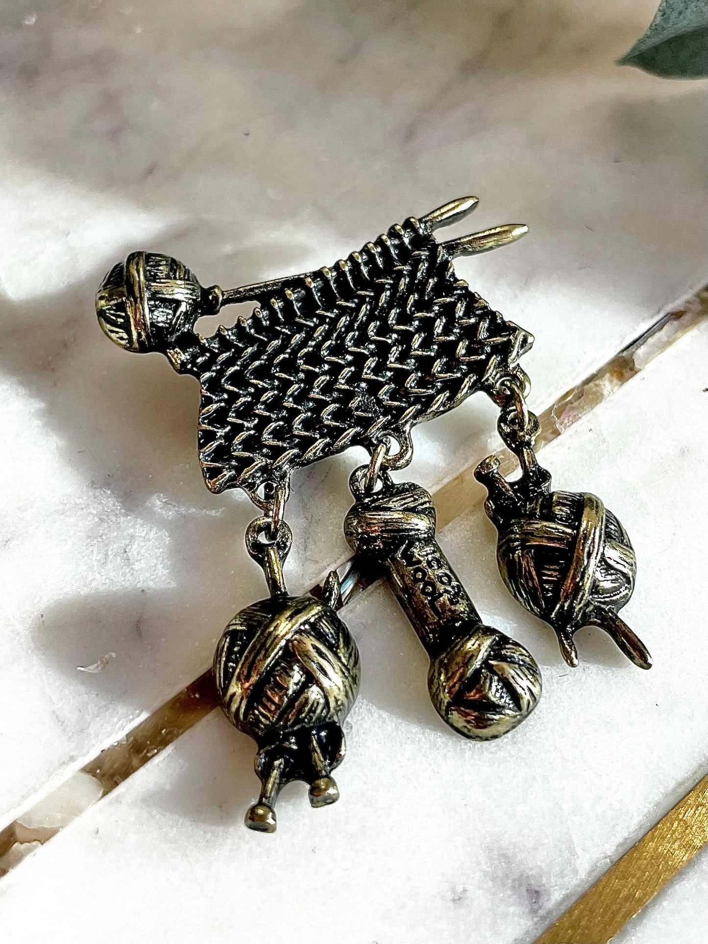 Brass Knitting Brooch, Metal Shawl Pin Gift for Knitter Crochet, Charms Gift for Mom, Gift for Grandma, Crochet gift