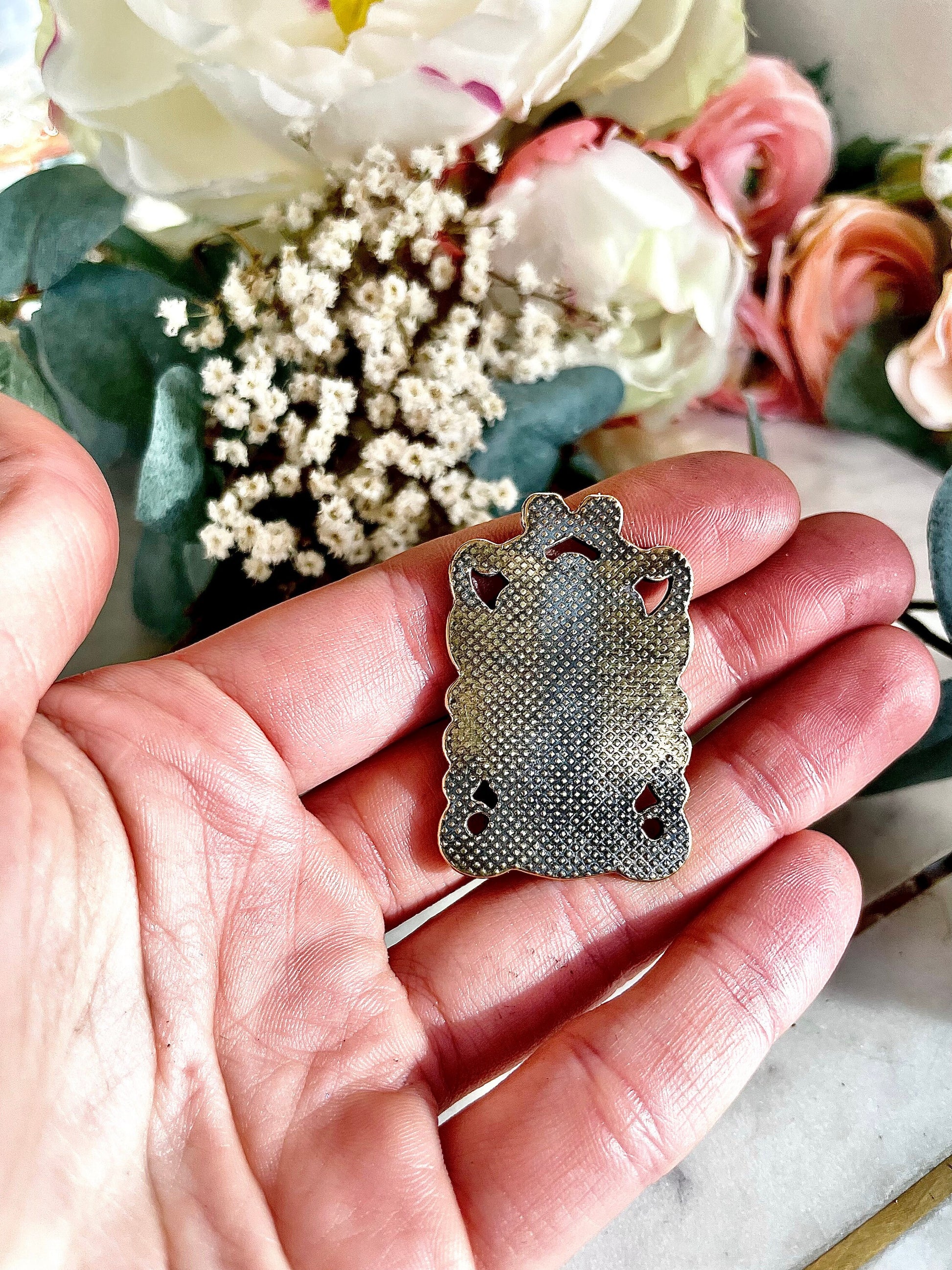 Brass Yazi Rui Beast Pendant, Chinese demon Keychain, Pendant Dragon Born Nine Sons Lucky Medal