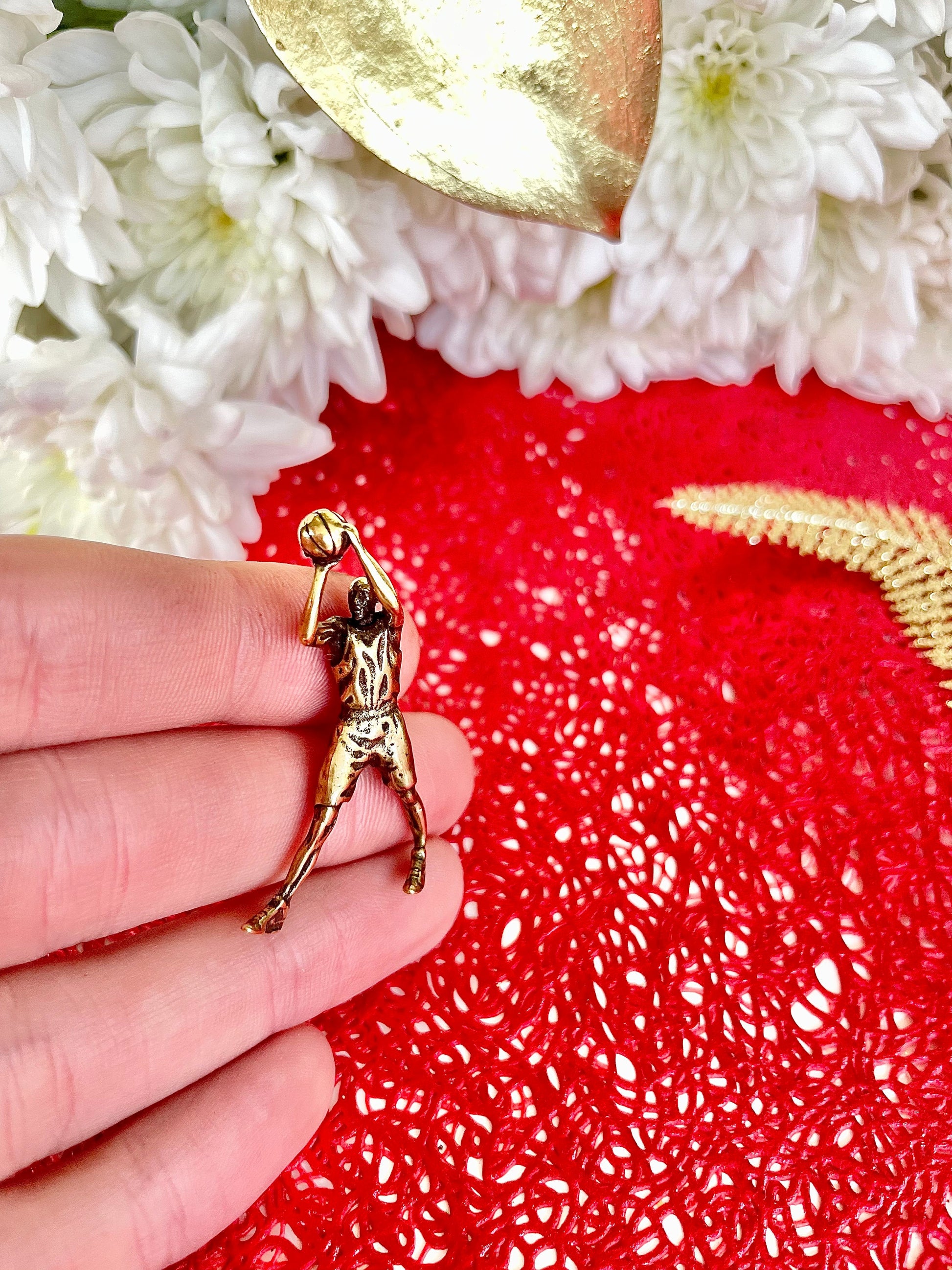 Solid Brass Basketball Player Pendant, Superstar Figurine, Basketball Key Ring Keychain, Basketball Fan Gift, Basketball Player Statue