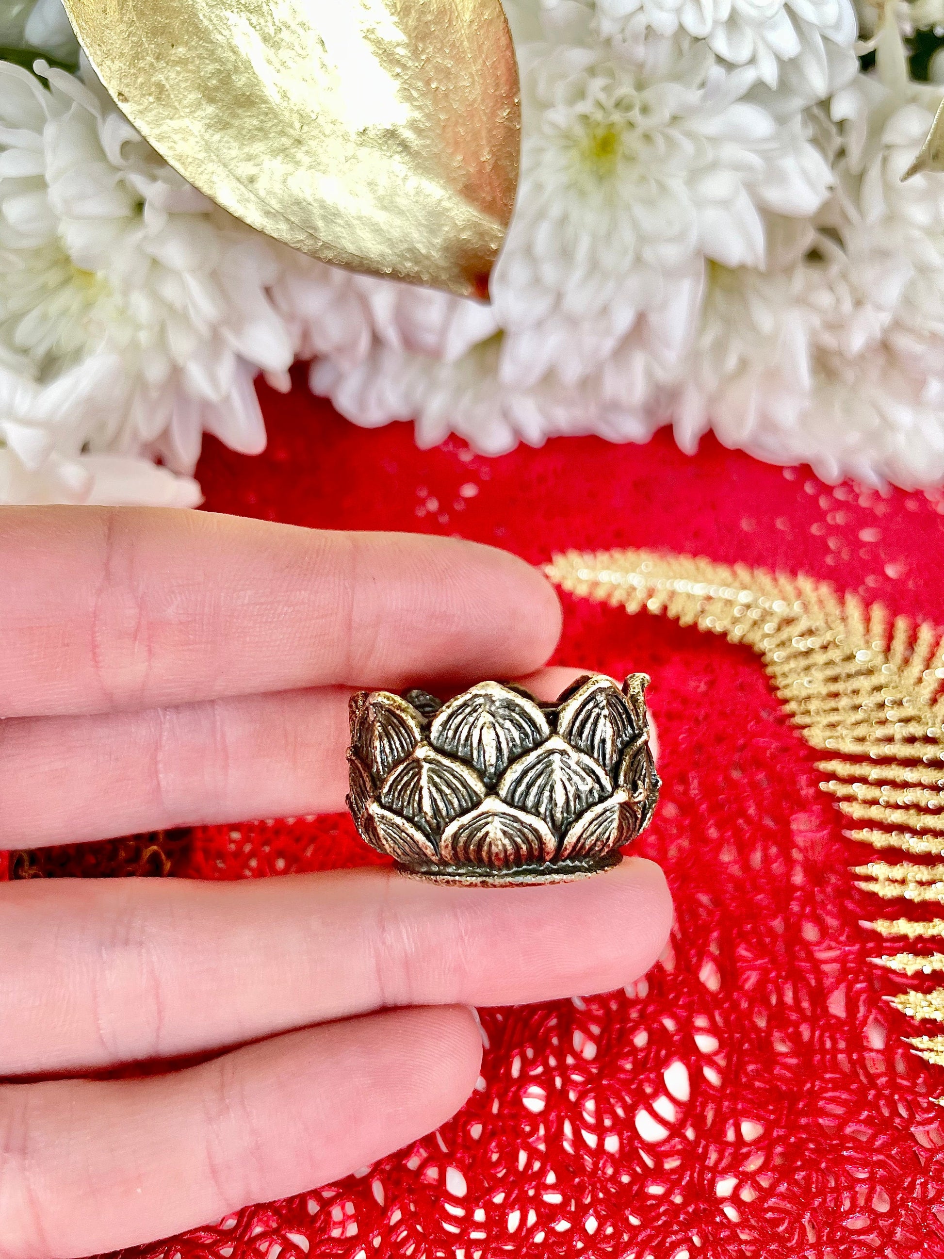 Solid brass copper plate mini lotus incense burner, incense burner, incense burner, small ornaments in religious rooms of temples