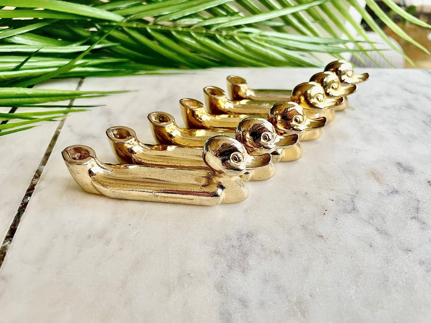 Vintage Set of 6 Privilege knife rests card holders, Ducks French Knife layers, Golden color cutlery rests, Mid Century deco, duckers knife