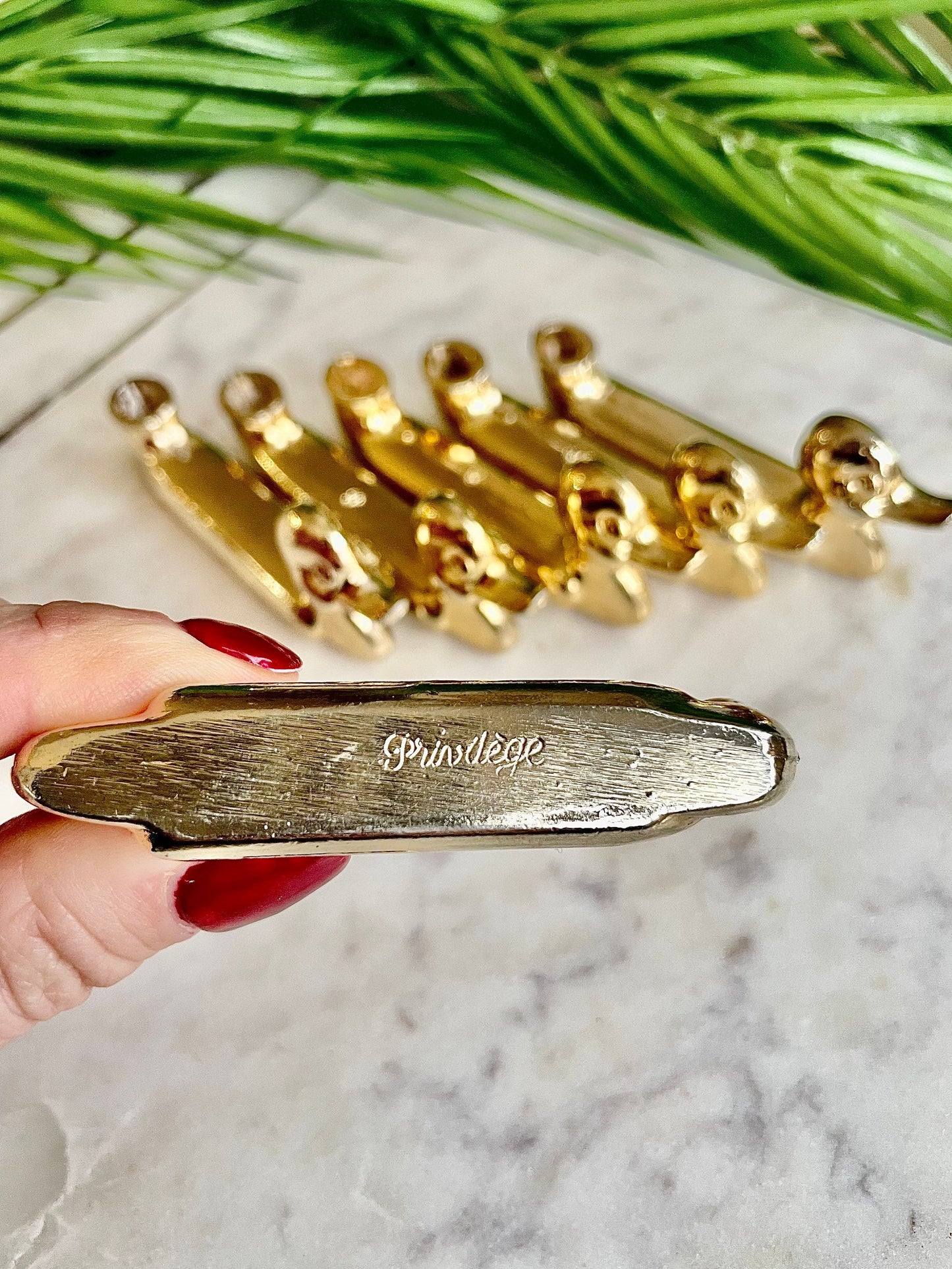 Vintage Set of 6 Privilege knife rests card holders, Ducks French Knife layers, Golden color cutlery rests, Mid Century deco, duckers knife