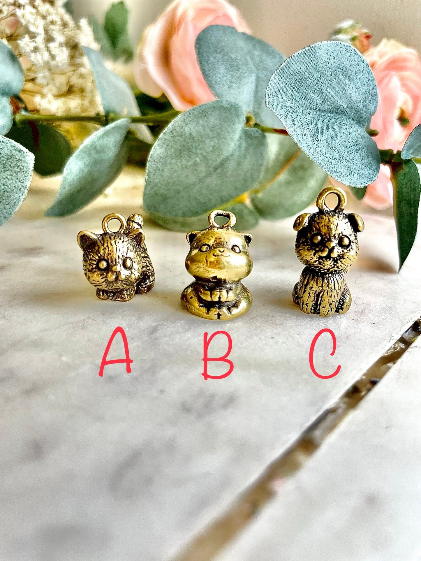 Solid brass cat pendant, cute key chain pendant, brass Casting Animal Figurine, Metal cat jewellery, little kitten charm, cat