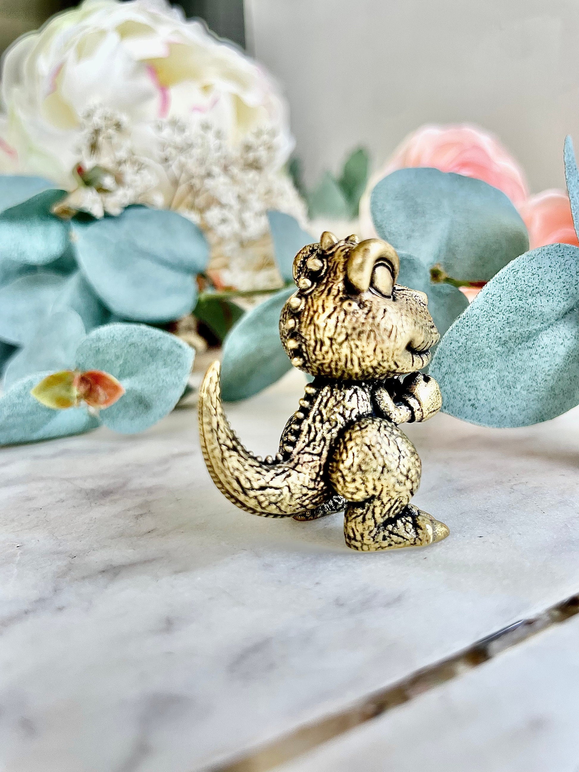 Solid brass dino boxer figurine, cute dinosaur with boxing gloves statuette, gon ornament, Mondo Jurassic Park T-Rex, gift for boxer