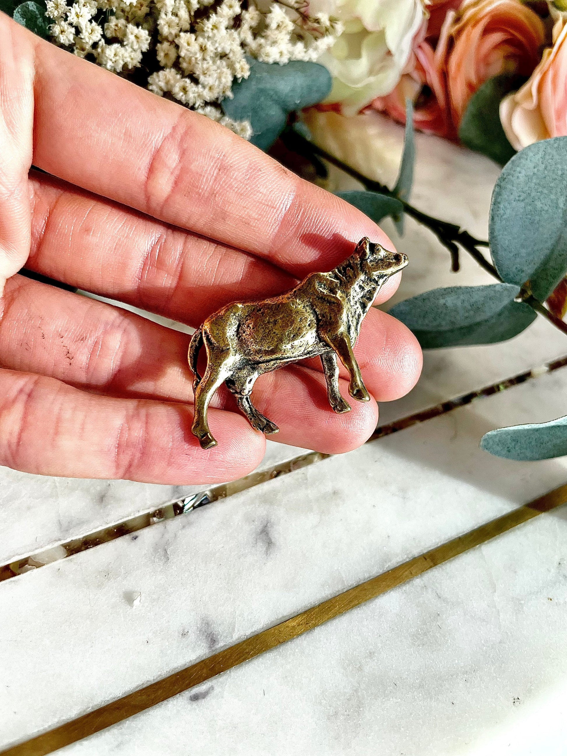 Solid brass cow sculpture, Farm animal figurine, Cow ornament , Ornaments Ox Kine Figure Statue