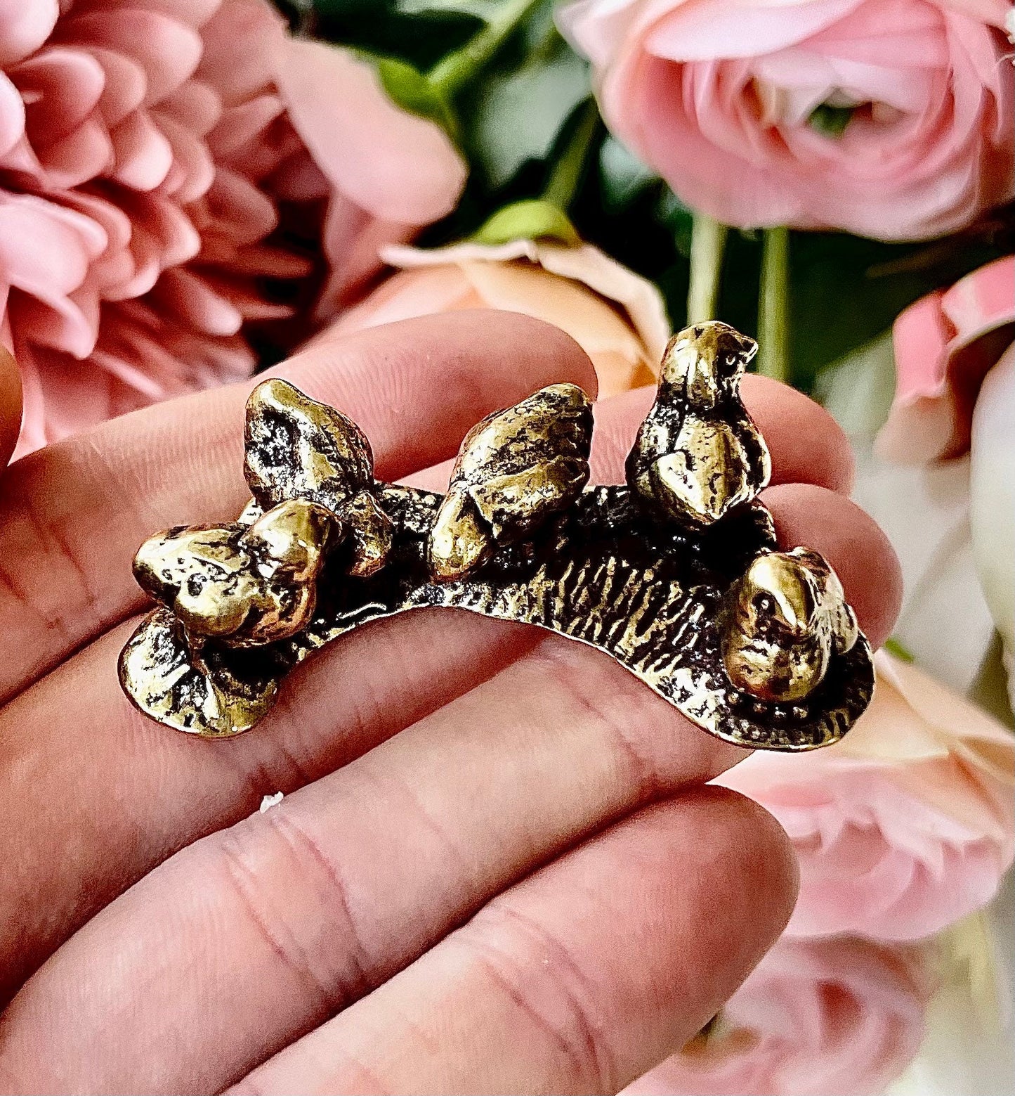 Five little chicks solid brass figurine, brass chicks figurine chicken decor farmhouse rustic modern cottagecore miniatures animals