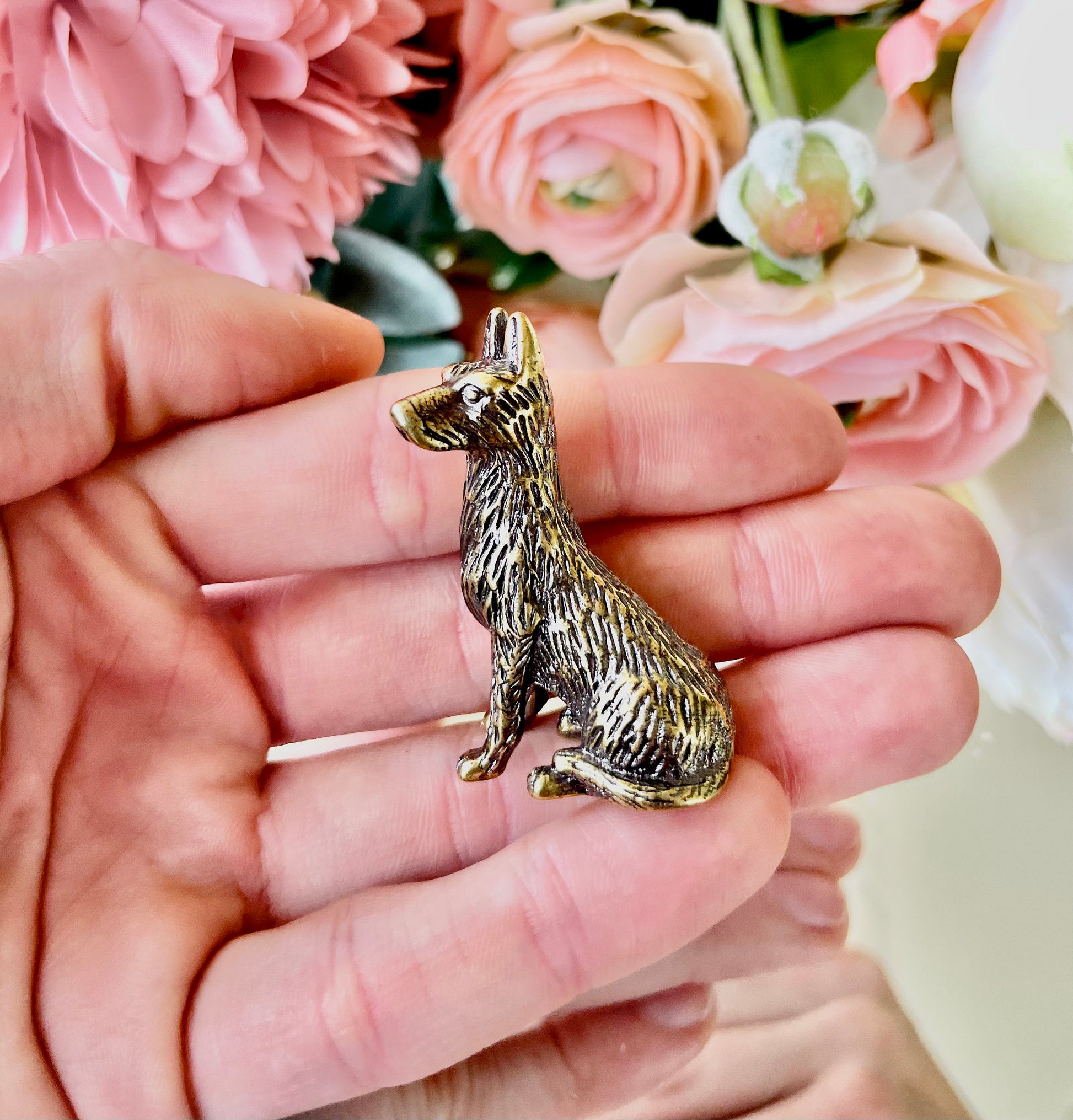 Authentic Dog Solid brass shepherd figurine, metal Picard statue, cooper Berger Picard ornament, wonderful gift for dog lovers